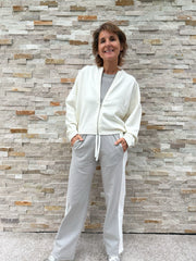 Cardigan mit Reißverschluss in Blouson-Form in Ecru