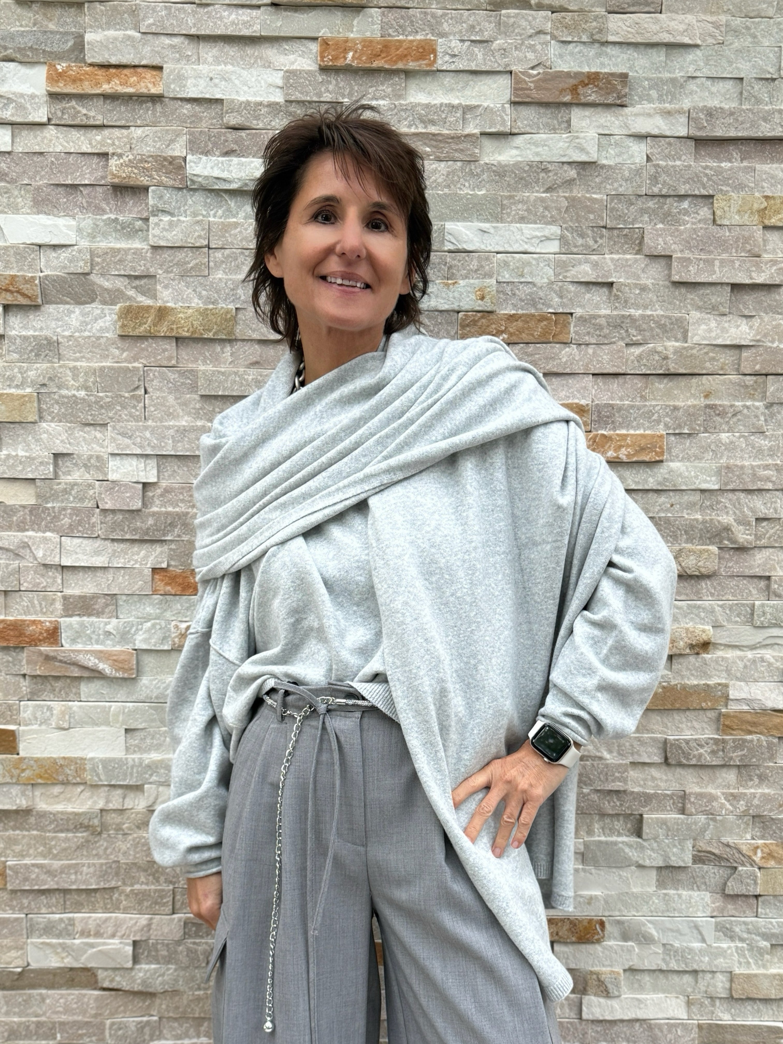 Großer Strickschal Hellgrau