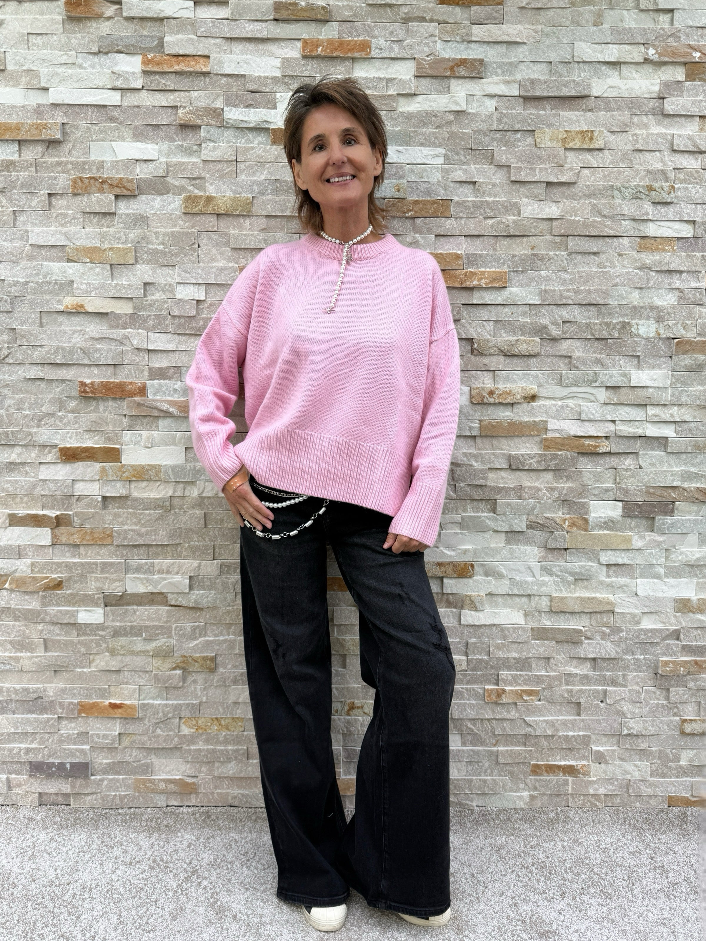 Boxy Cashmere Pullover mit Rundhals in Rosa