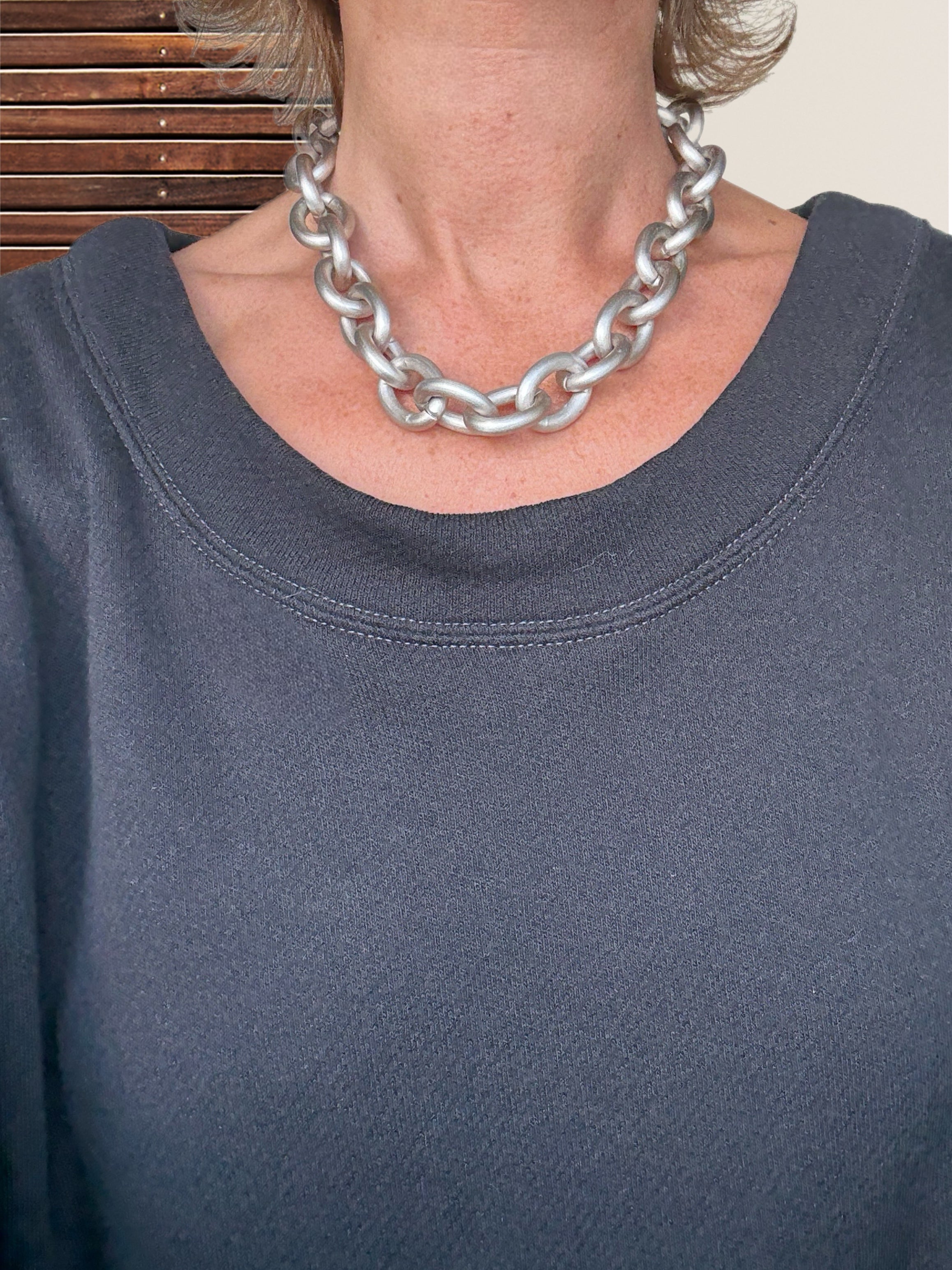 Halskette Nisida Grande mit beiten Gliedern matt Silber