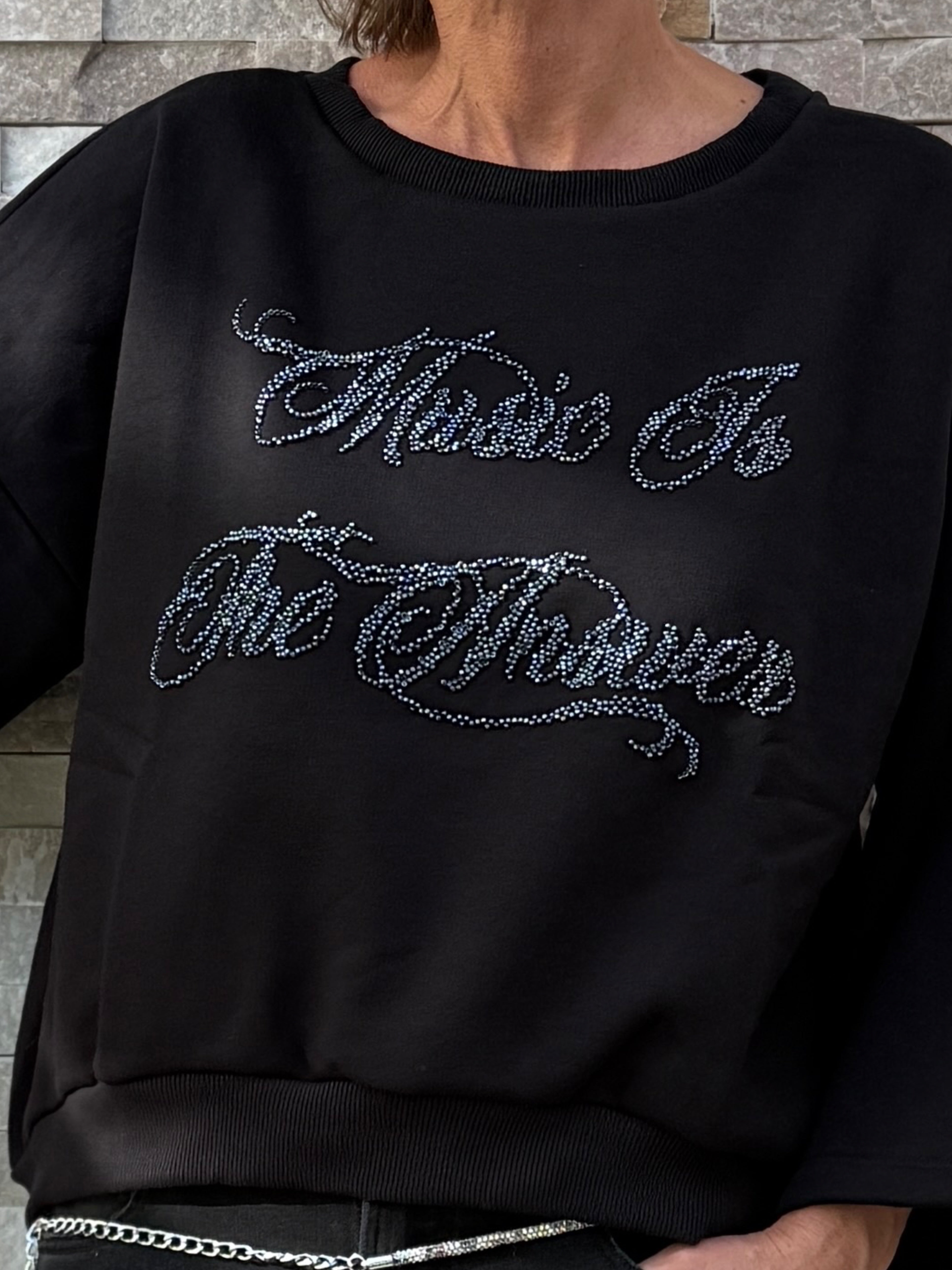 Oversized Sweatshirt mit Schriftzug in Schwarz