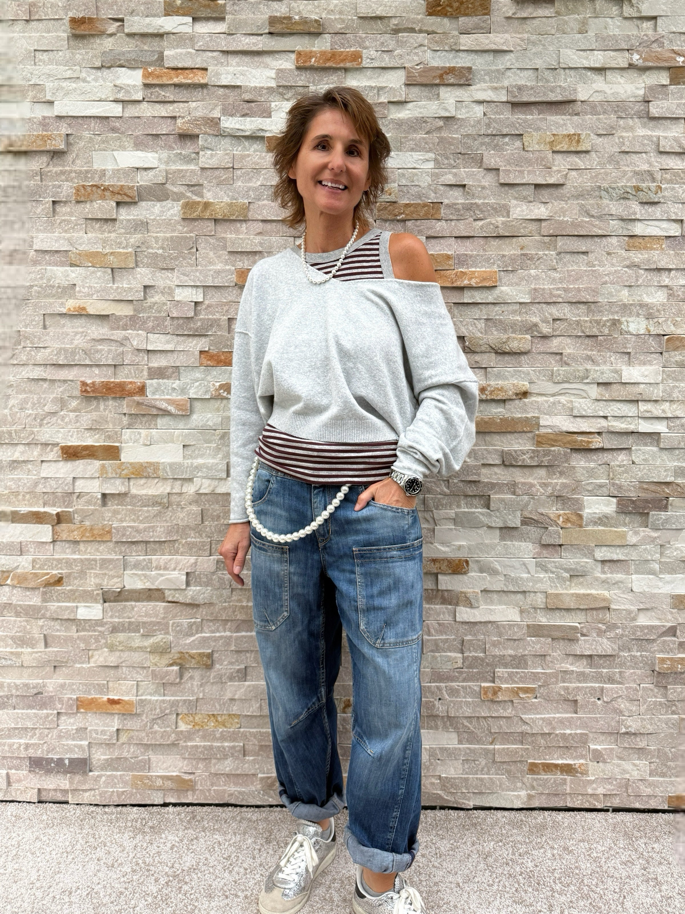 Pullover mit V-Ausschnitt in Hellgrau