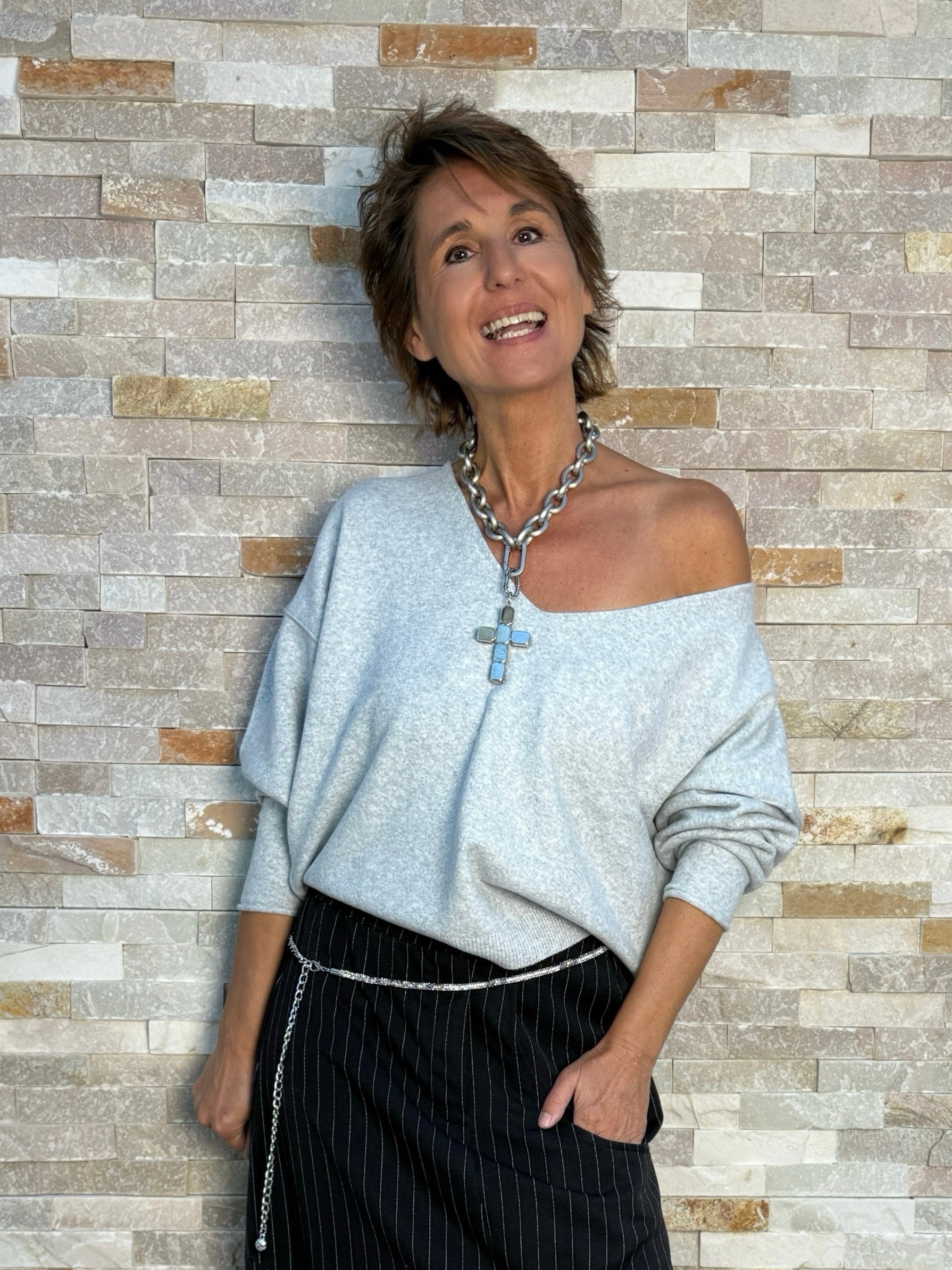 Pullover mit V-Ausschnitt in Hellgrau