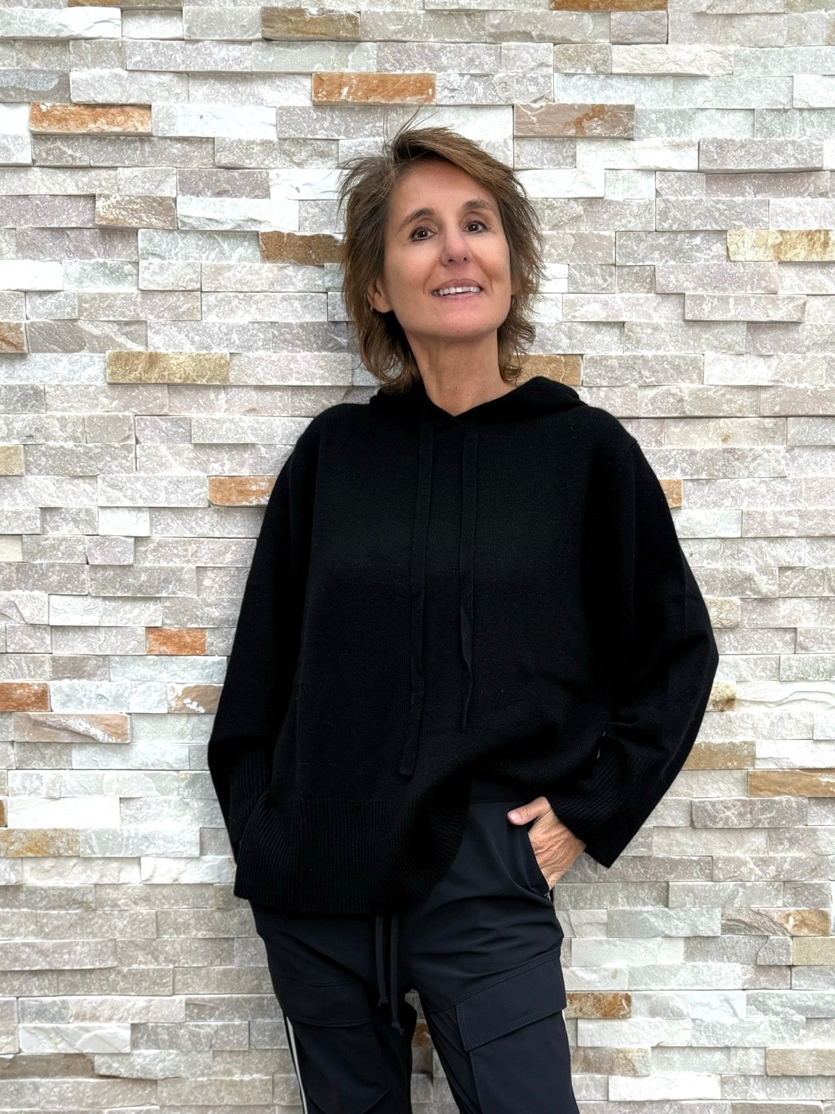 Cashmere Strick Hoodie in Schwarz