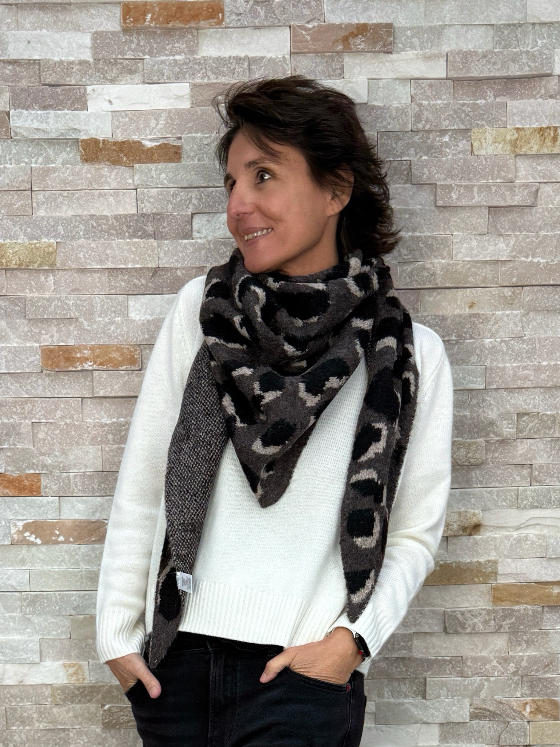 Großer Dreieck Schal mit Leo Muster Braun-Beige-Schwarz