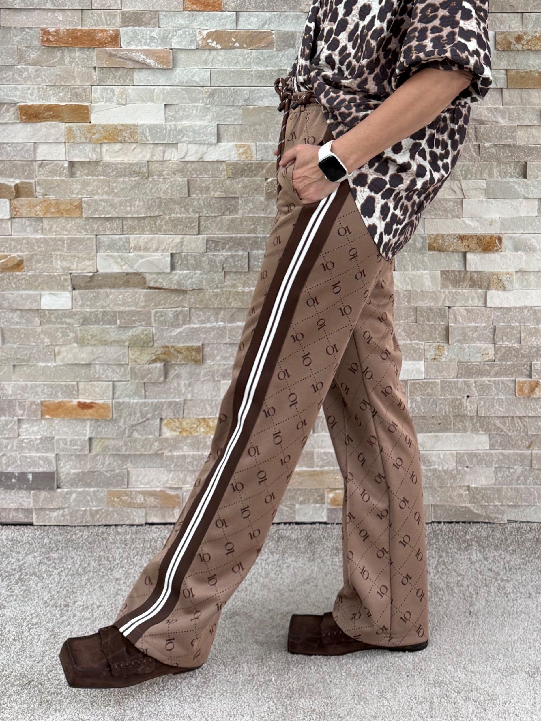 Track Pants Monogram in Toffee