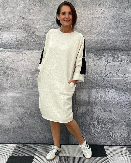 Sweatshirt-Kleid mit Riemen am Ärmel Beige