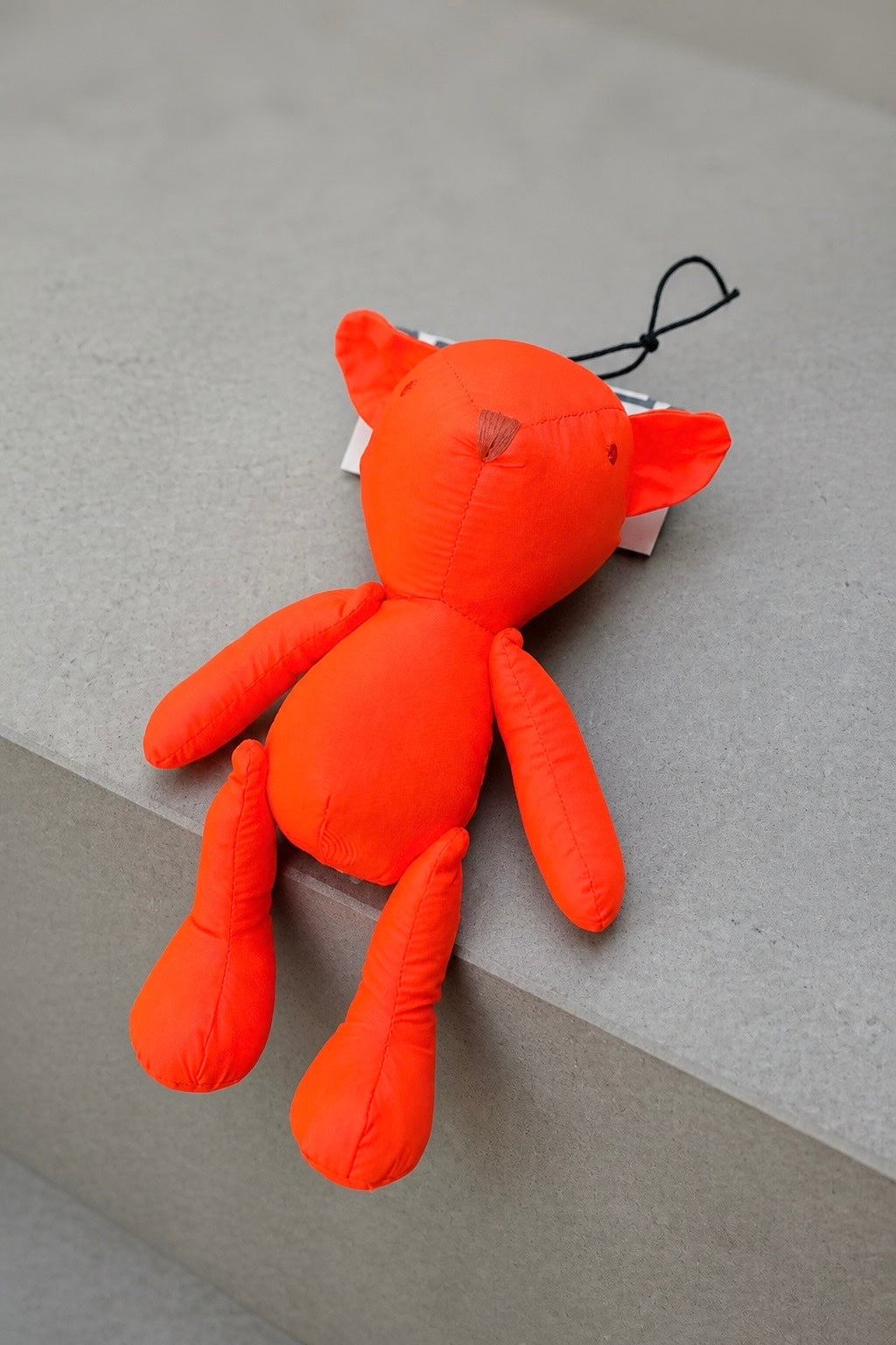Taschenanhänger bag charm AVE:LINE in volt orange