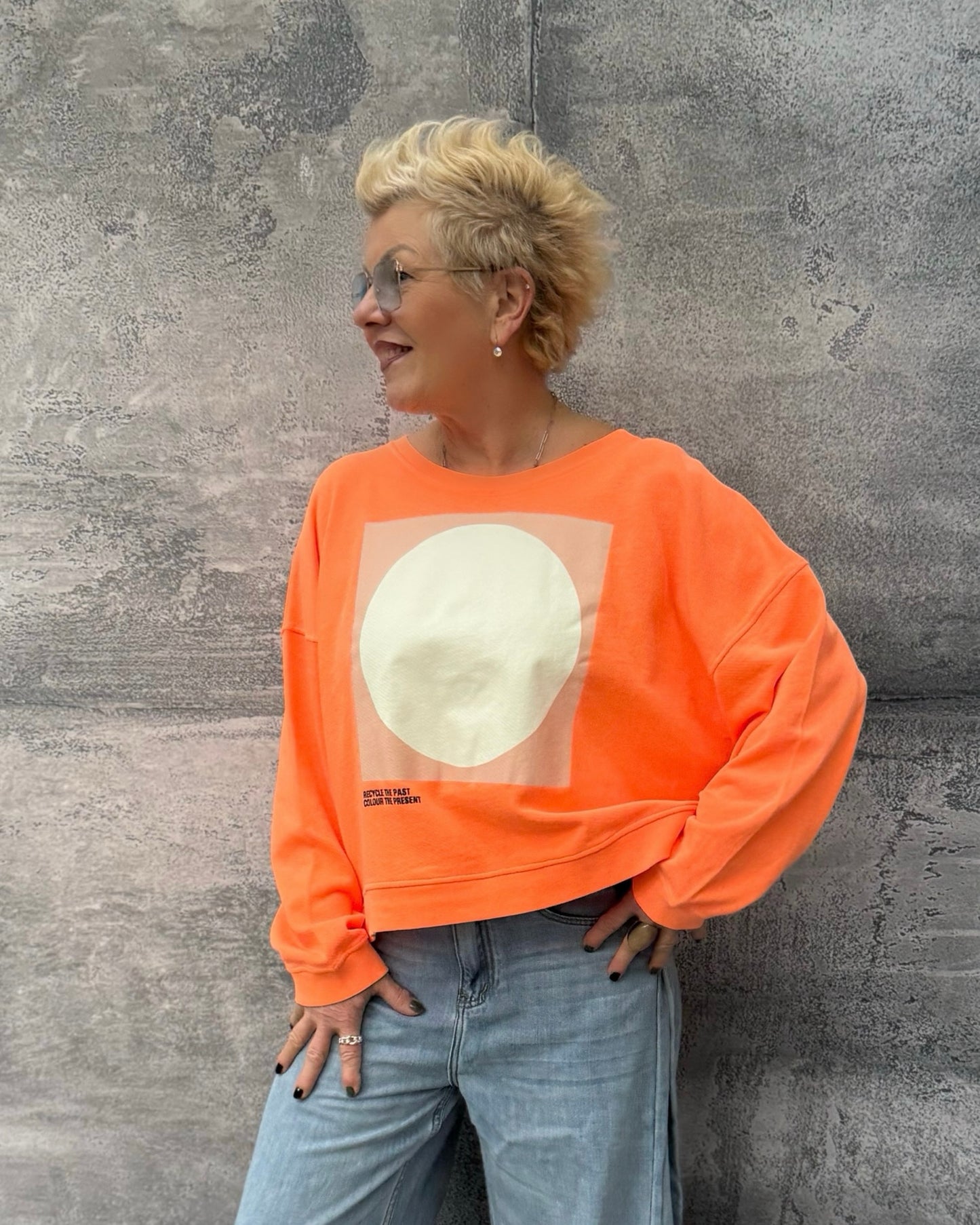 Oversized Sweatshirt GRAZ in Neon Orange