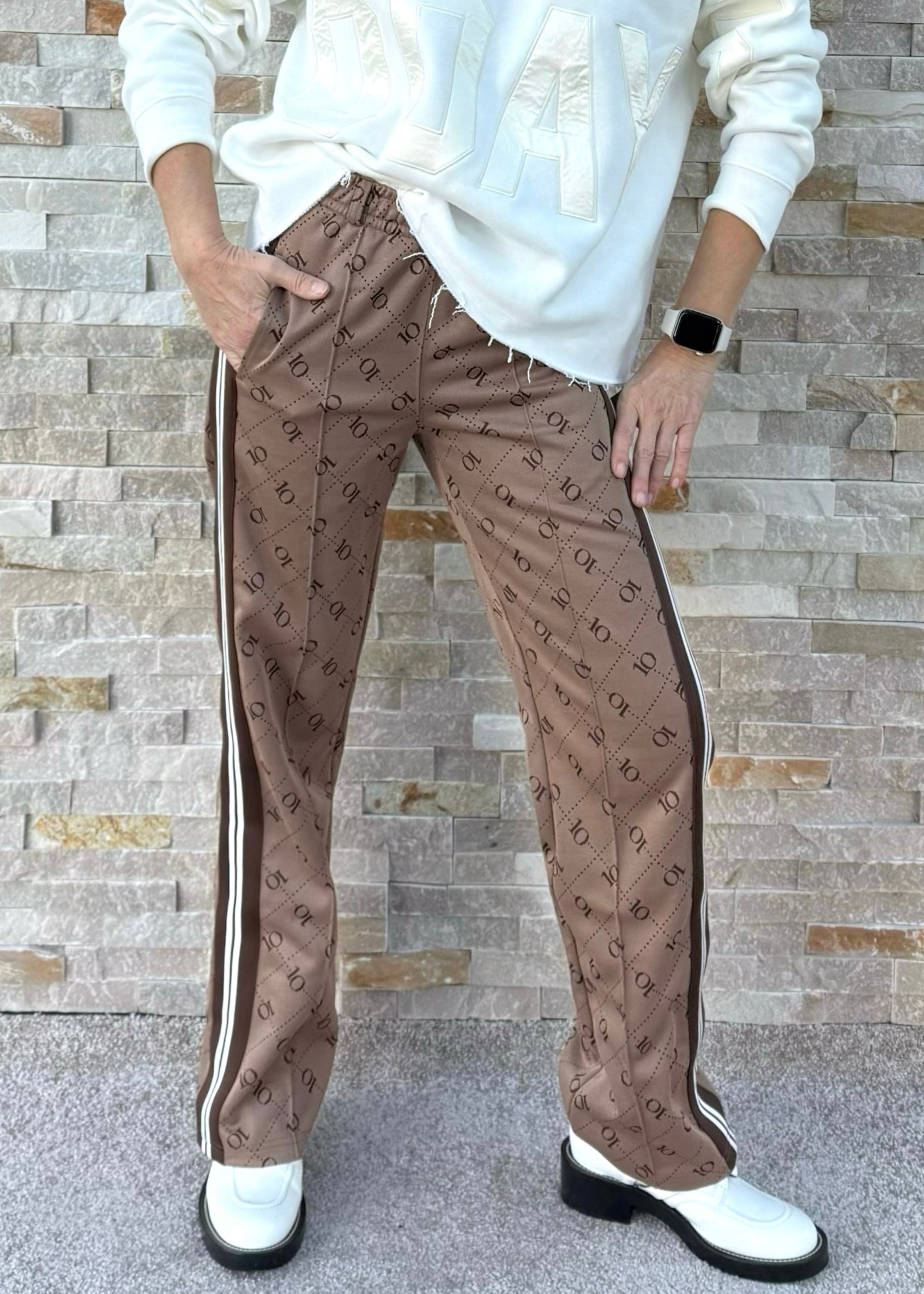 Track Pants Monogram in Toffee