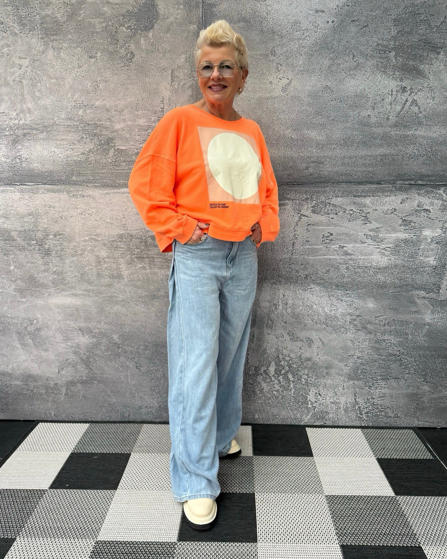 Oversized Sweatshirt GRAZ in Neon Orange