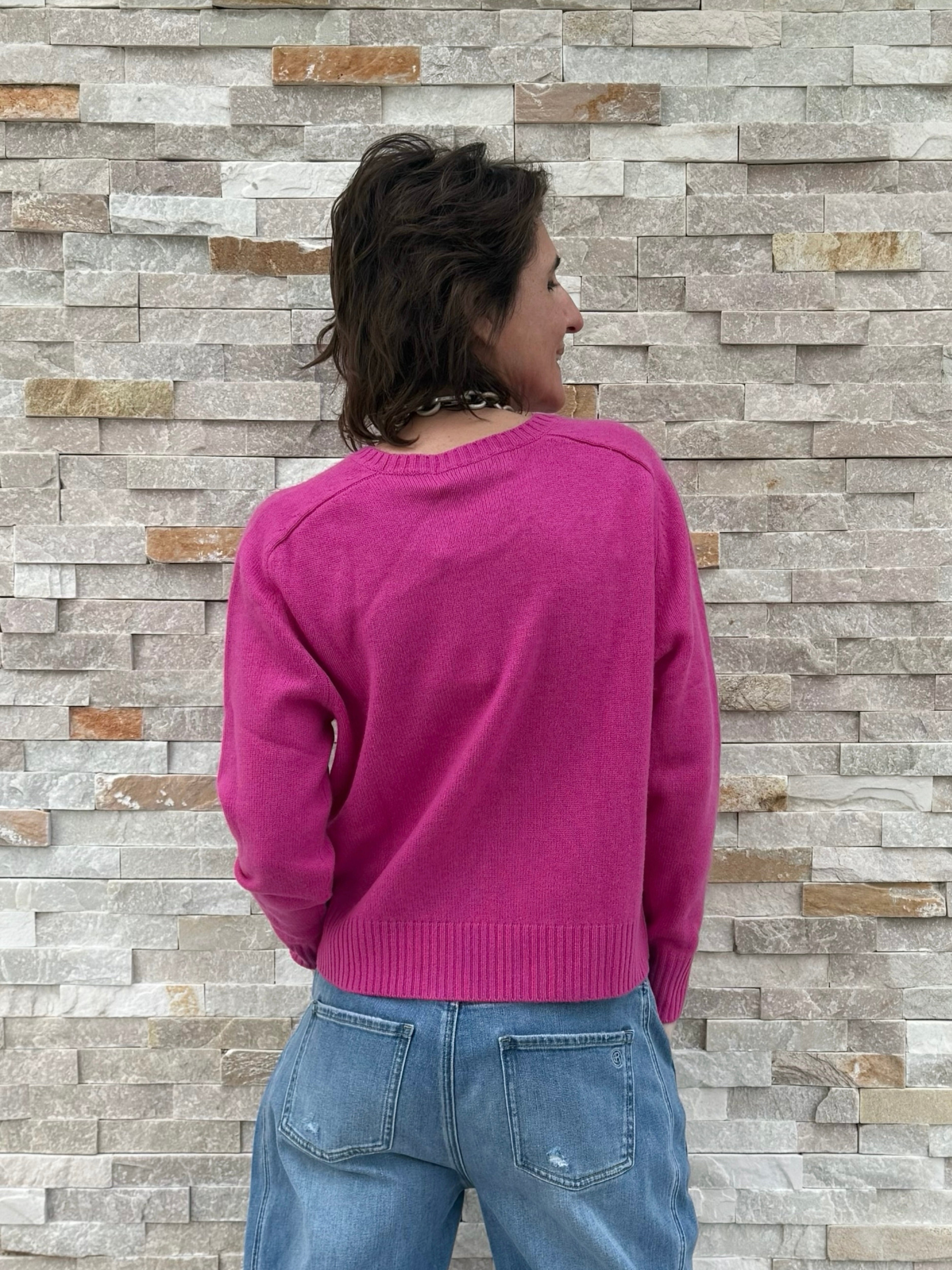 Kurzer Cashmere Pullover in Fuchsia