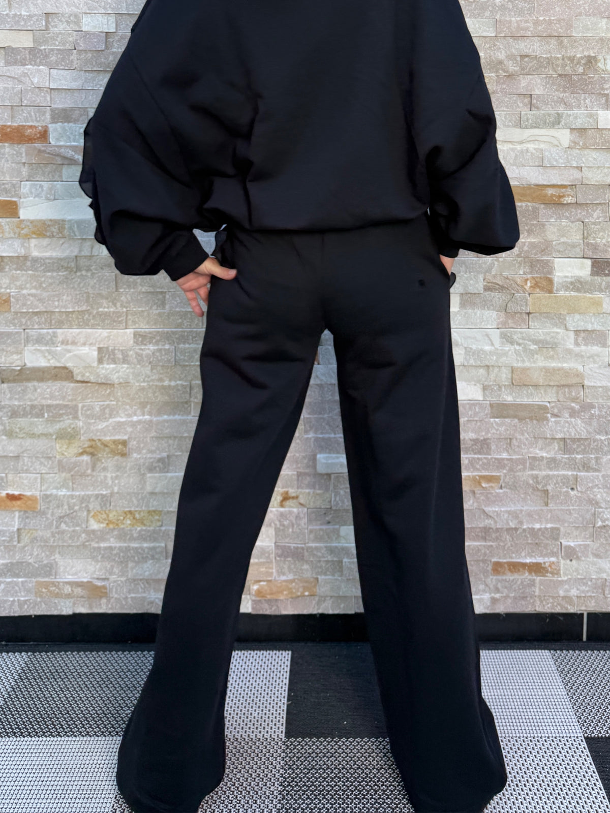 Jersey Hose VAL mit Volant in Schwarz