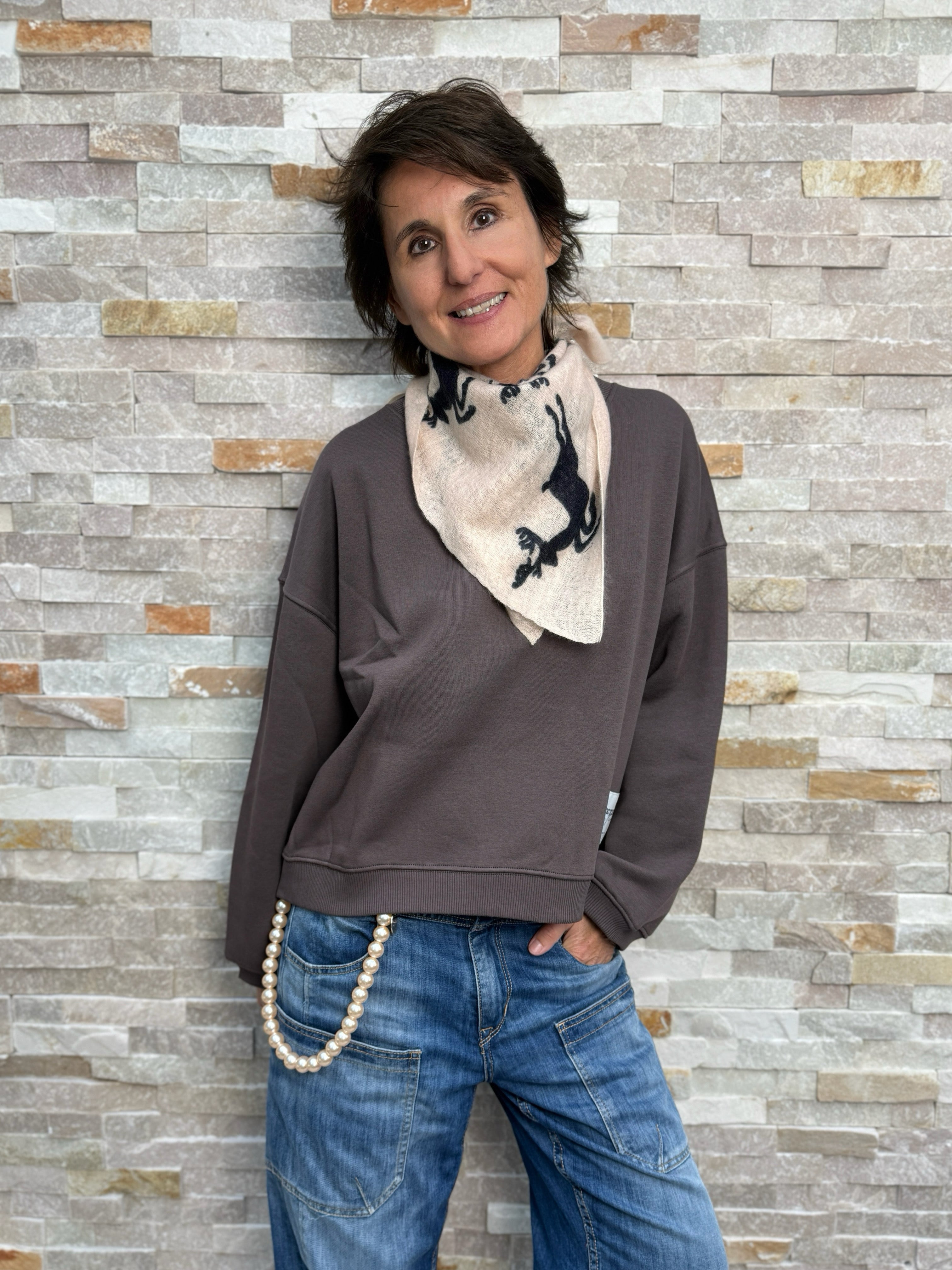 Cashmere Bandana Hirsch Motiv in Nude-Schwarz