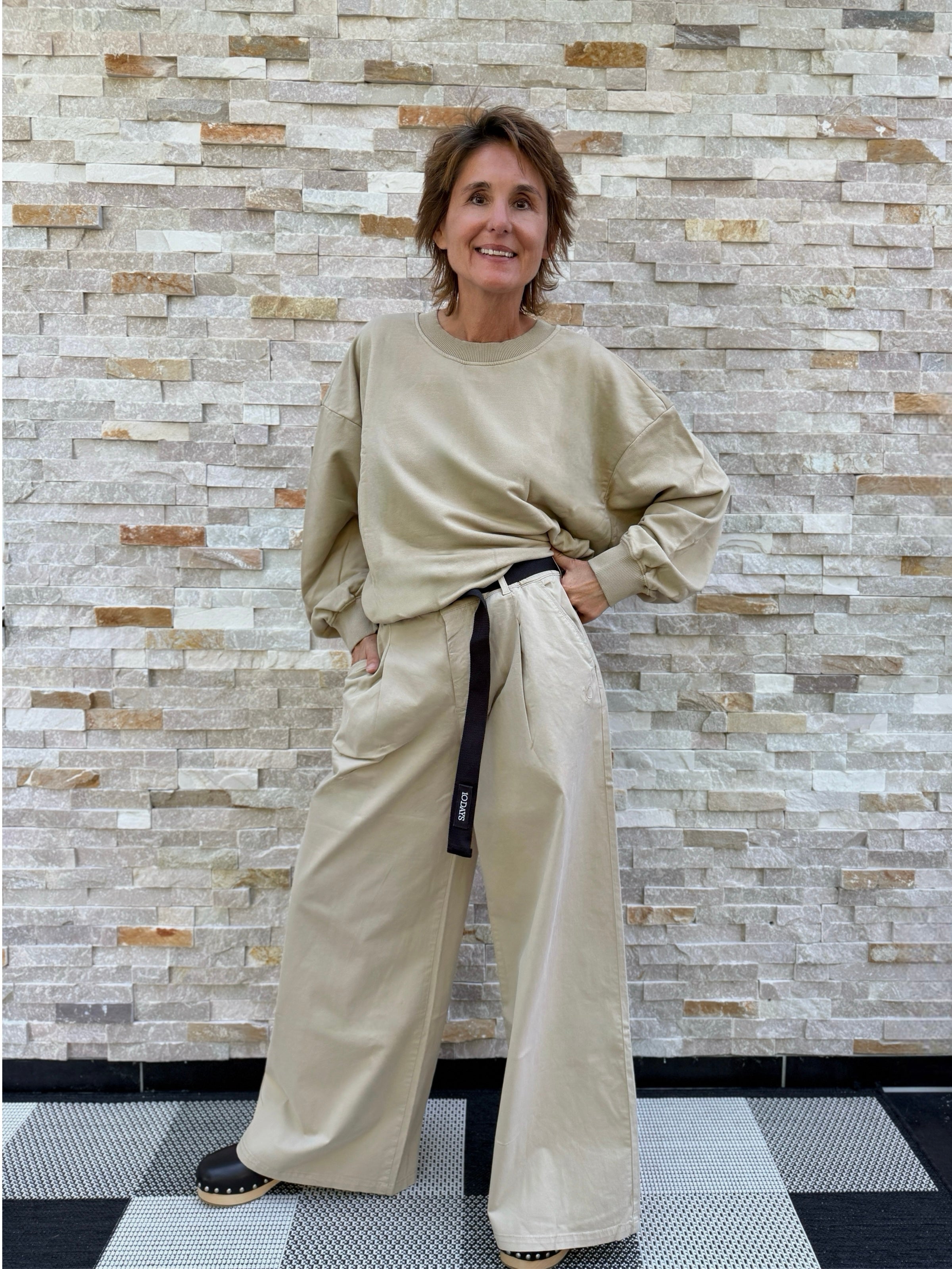 Wide Leg Hose "wide pants twill" in Earth
