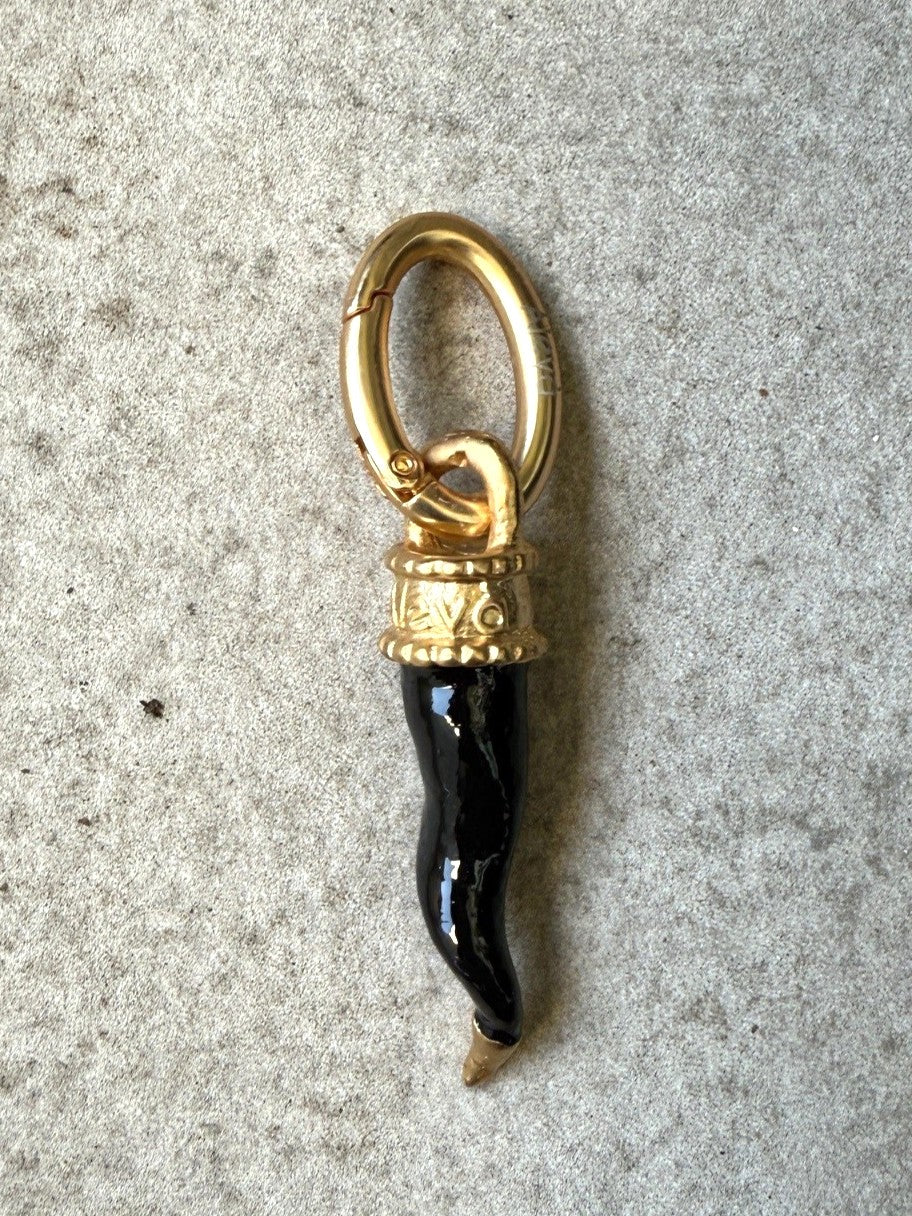 Schmuckanhänger HORN Schwarz-matt Gold