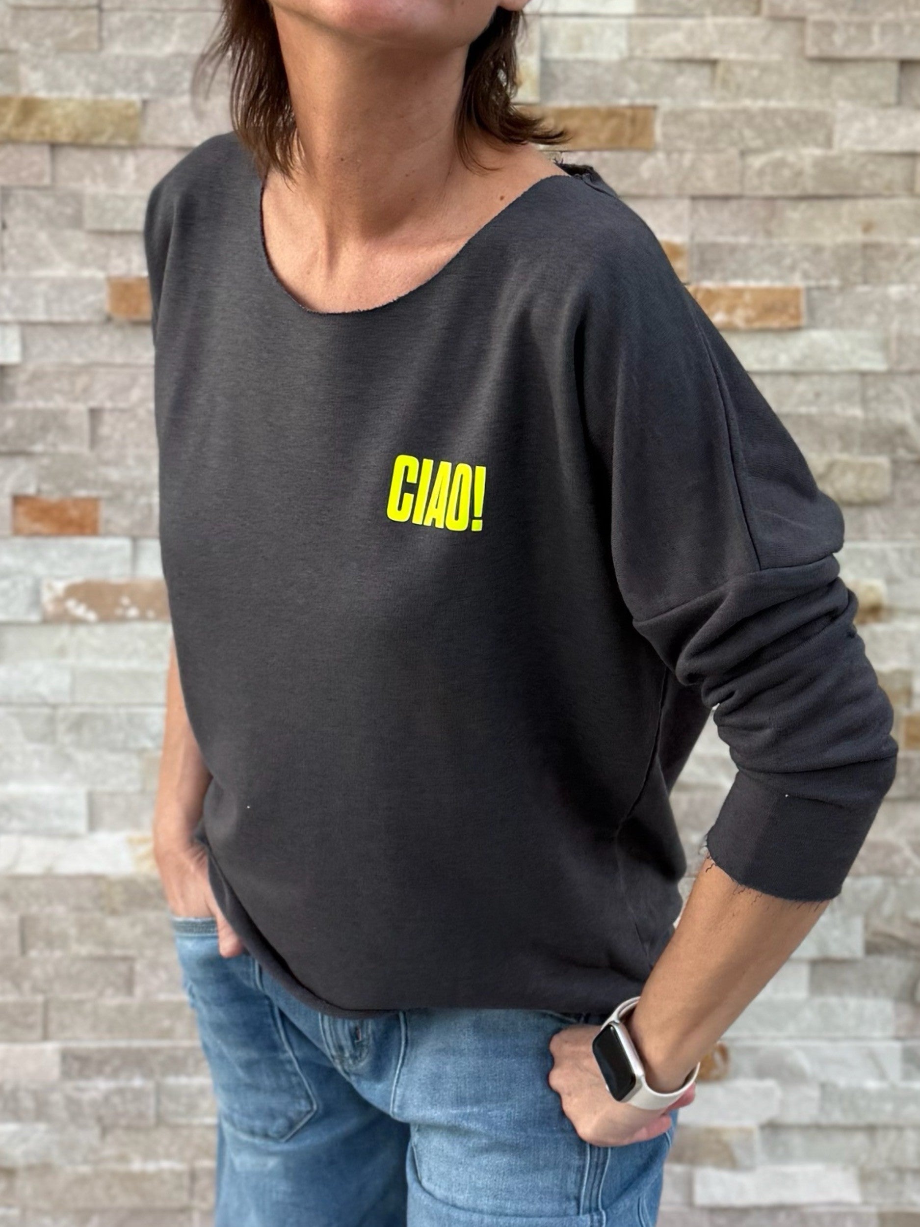 Sweatshirt CIAO! with raw hem in Graphite with Neon Yellow