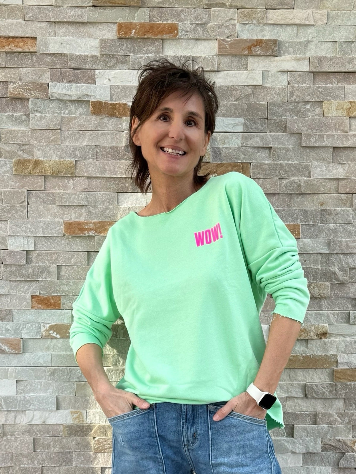 WOW! Sweatshirt with Open Hem Mint with Neon Pink