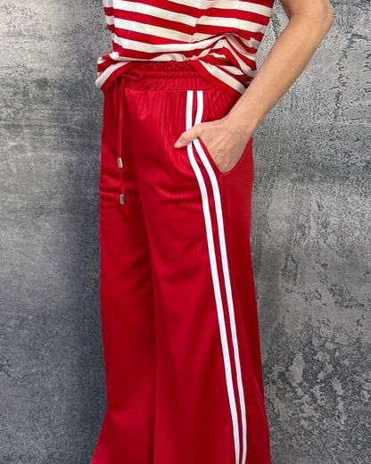 Track Pants mit Galonstreifen in Rot