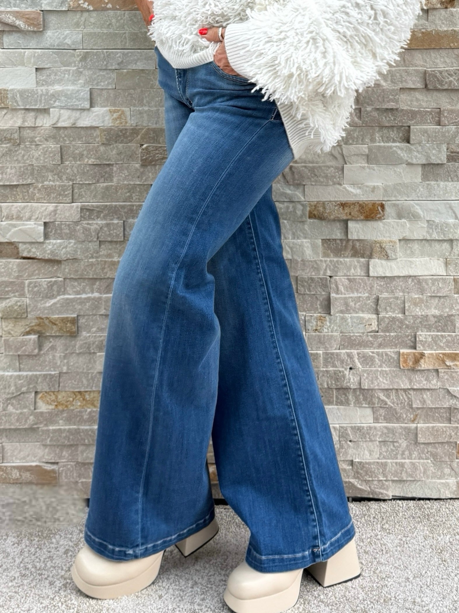 Jeans HIGH FLARE BARCY in Mittelblau