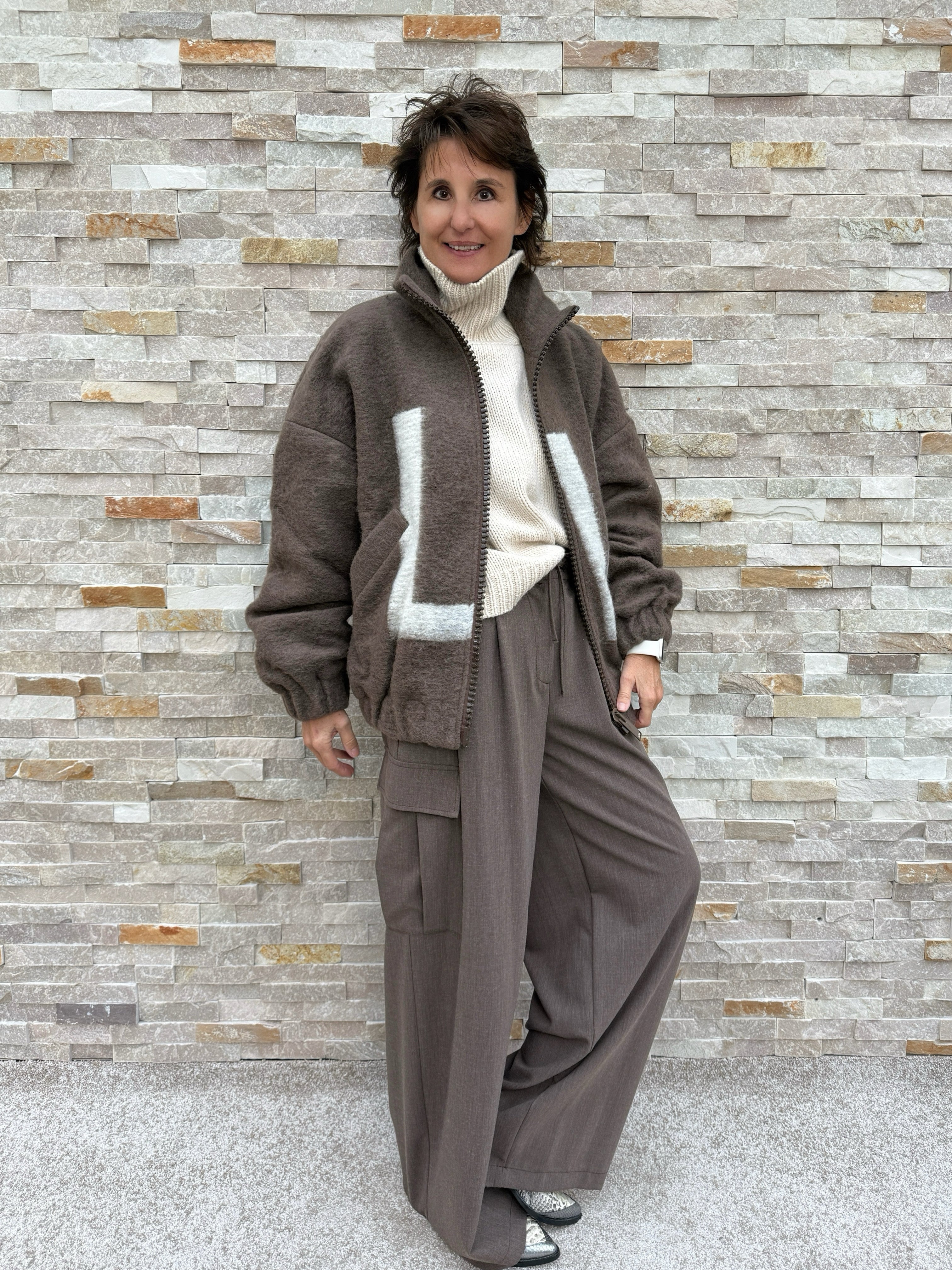 Wolle-Blouson ROME mit Logo Print in Braun-Creme