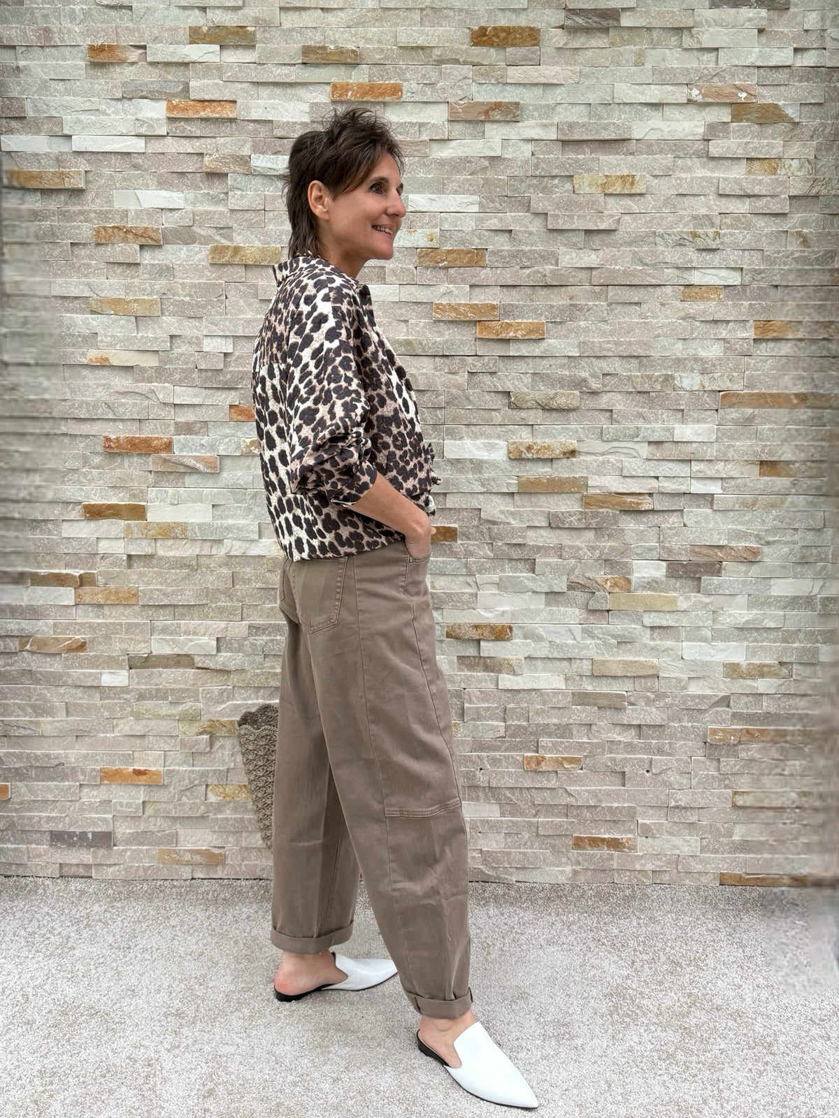 Barrel Jeans O-Shape in  Mocha Mousse