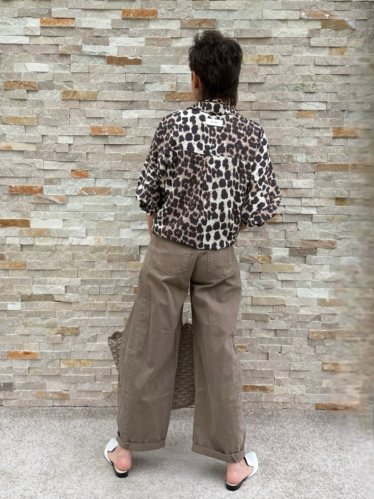 Barrel Jeans O-Shape in  Mocha Mousse