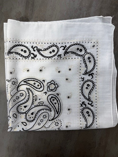 Nickituch Paisley in Offwhite mit Schwarz/Gold