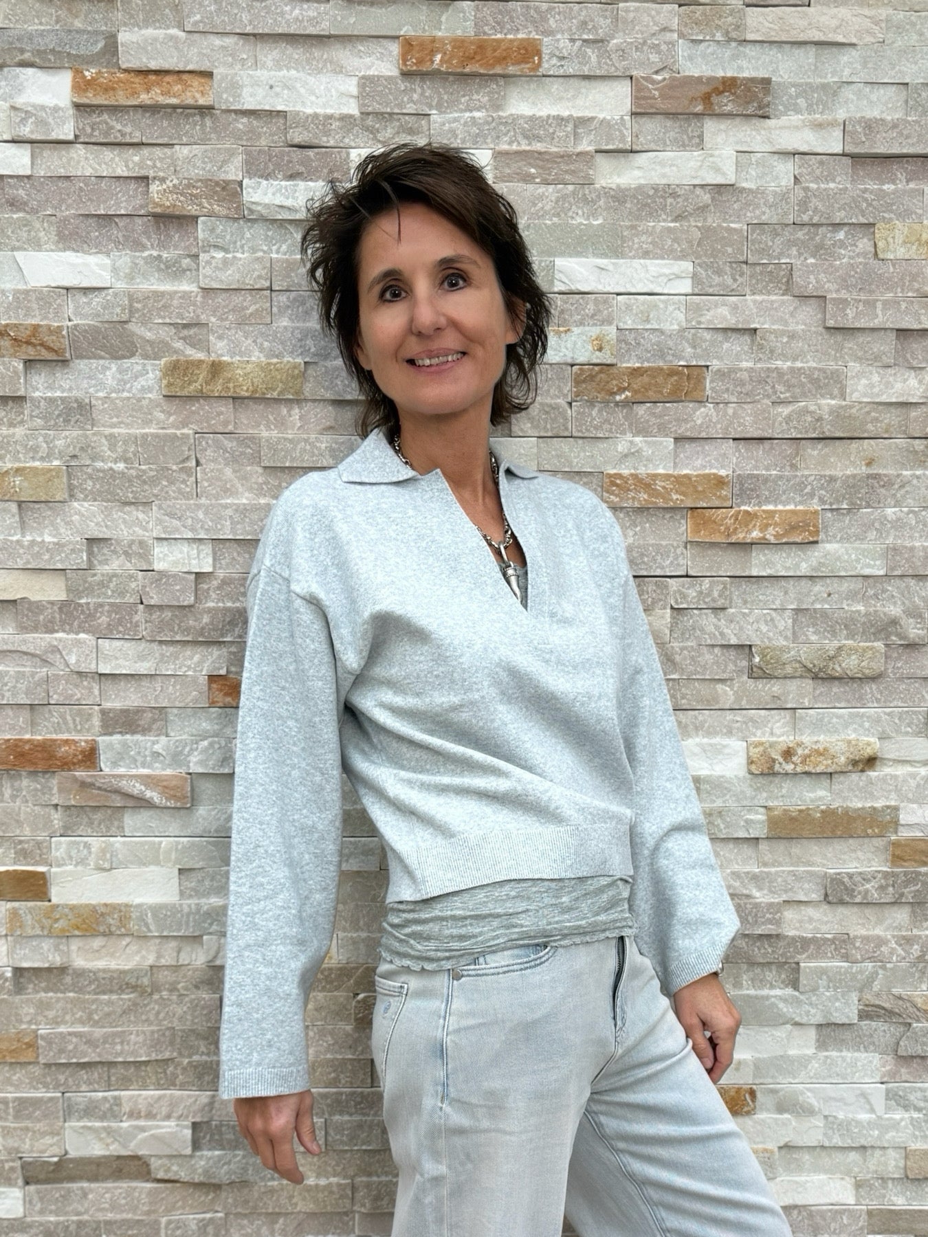 Pullover mit Kragen in Grau Melange