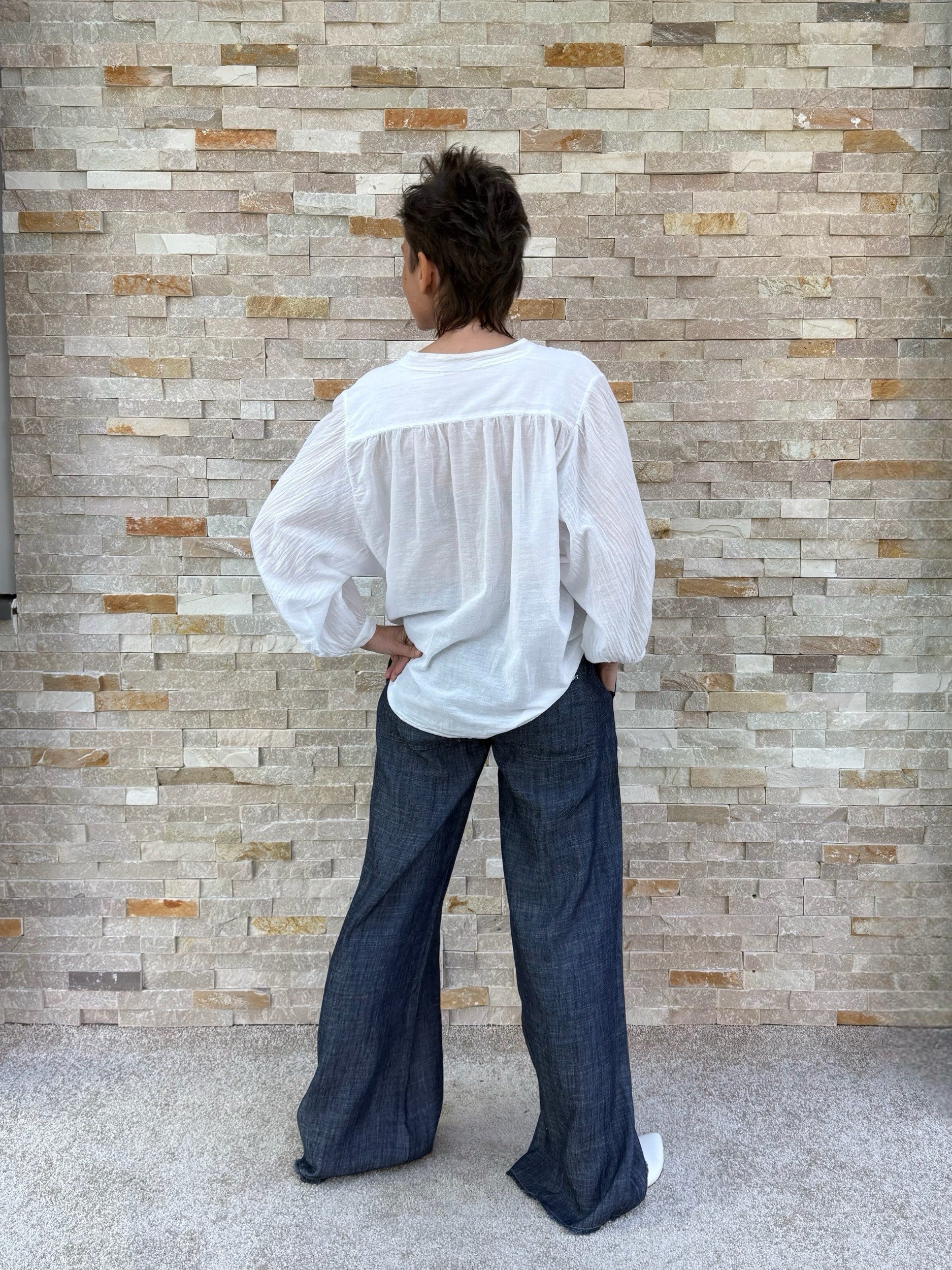 Boxy EDDY blouse made of cotton in white