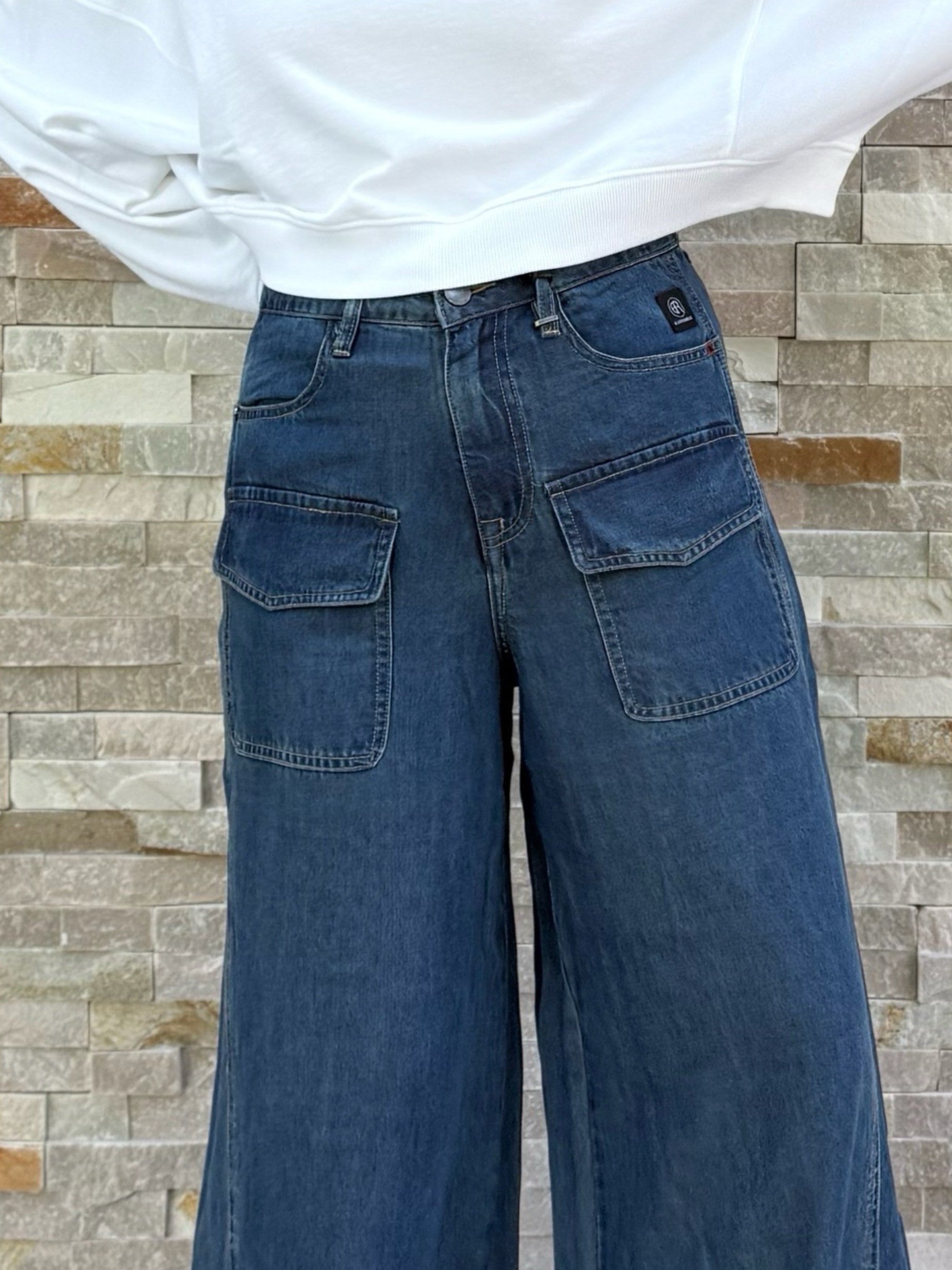 Wide Leg Jeans TRIS with patch pockets in whale bay blue
