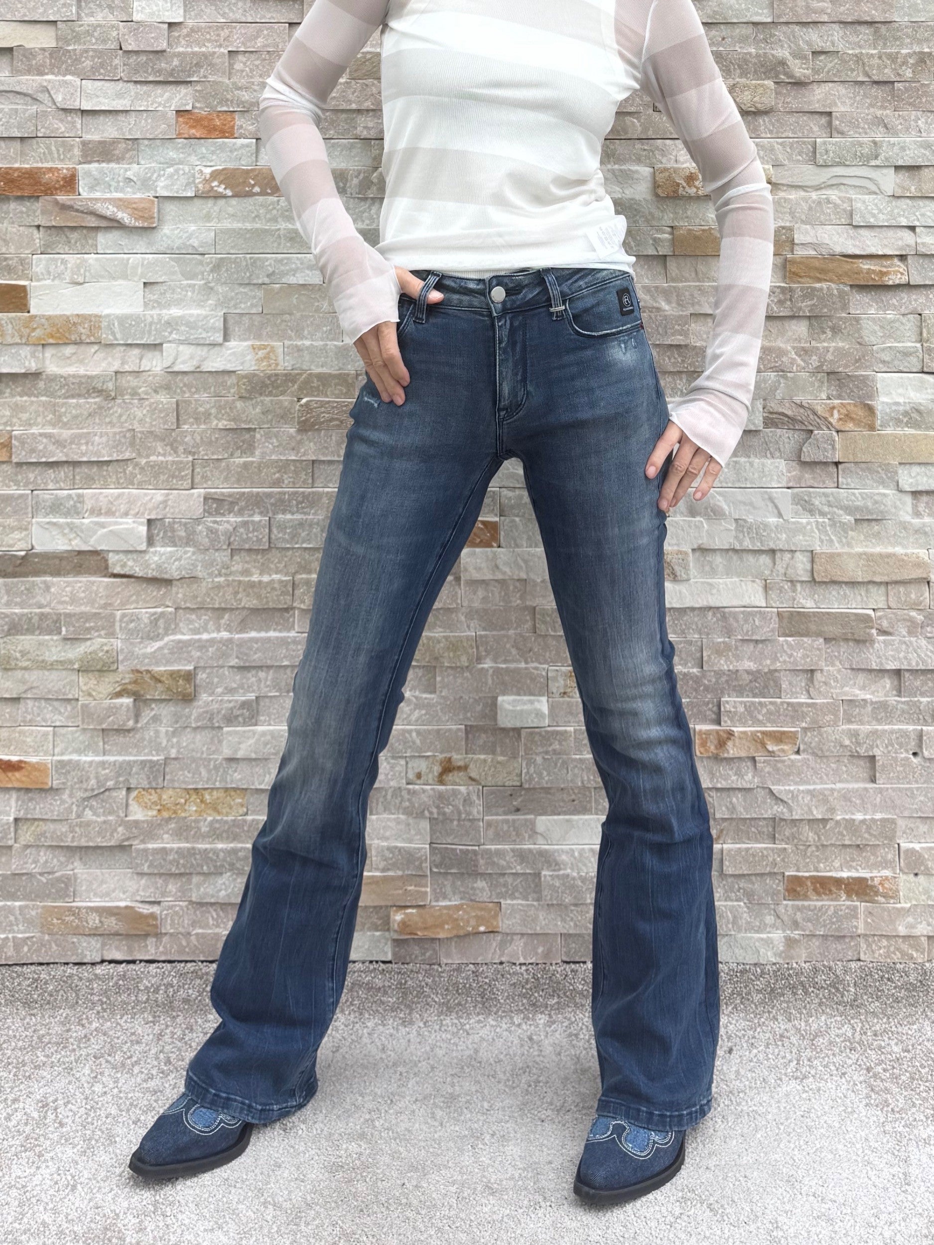 Bootcut Jeans KESIA in paradiese bluse