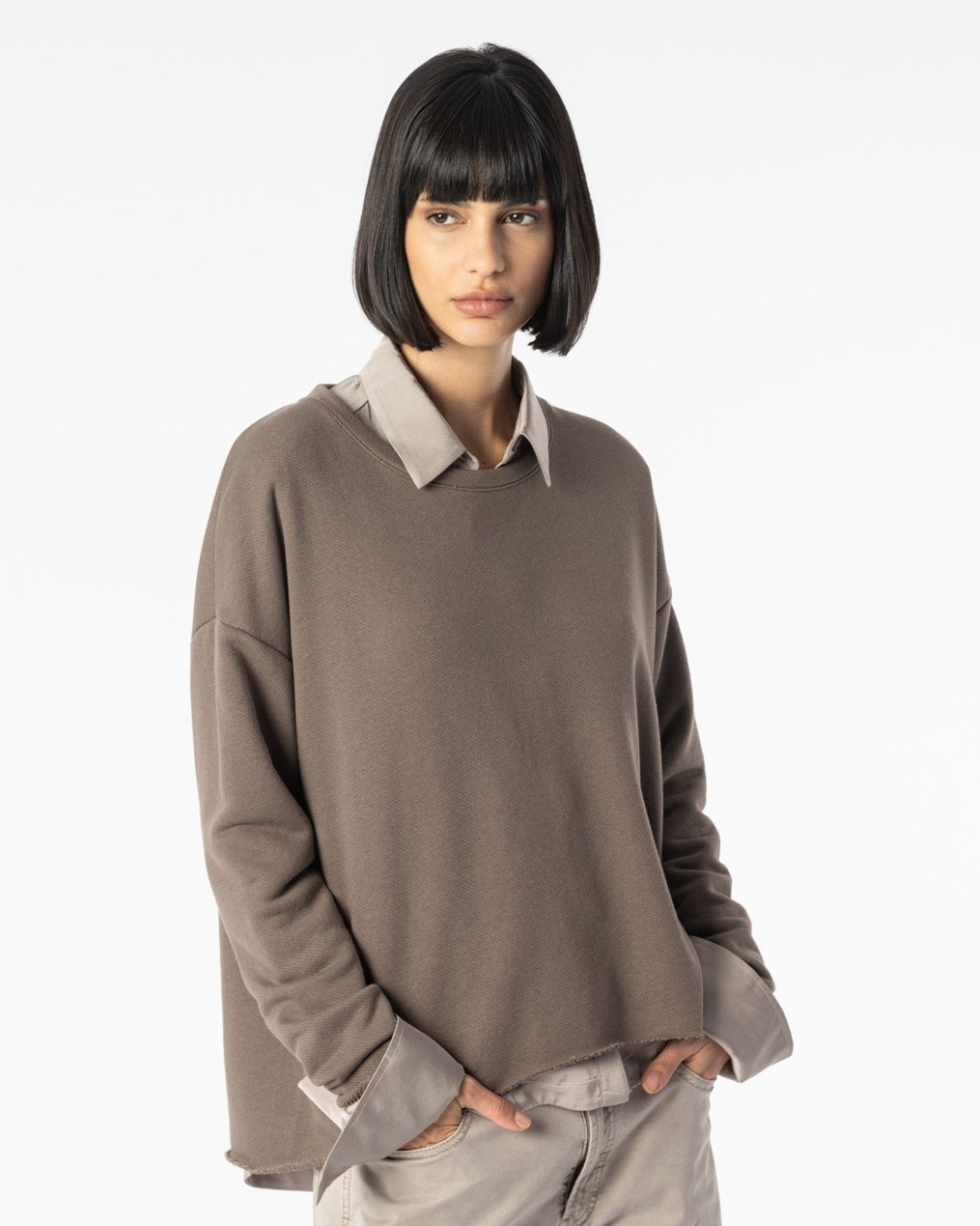 Sweatshirt VALENTINA mit offenem Saum Oak