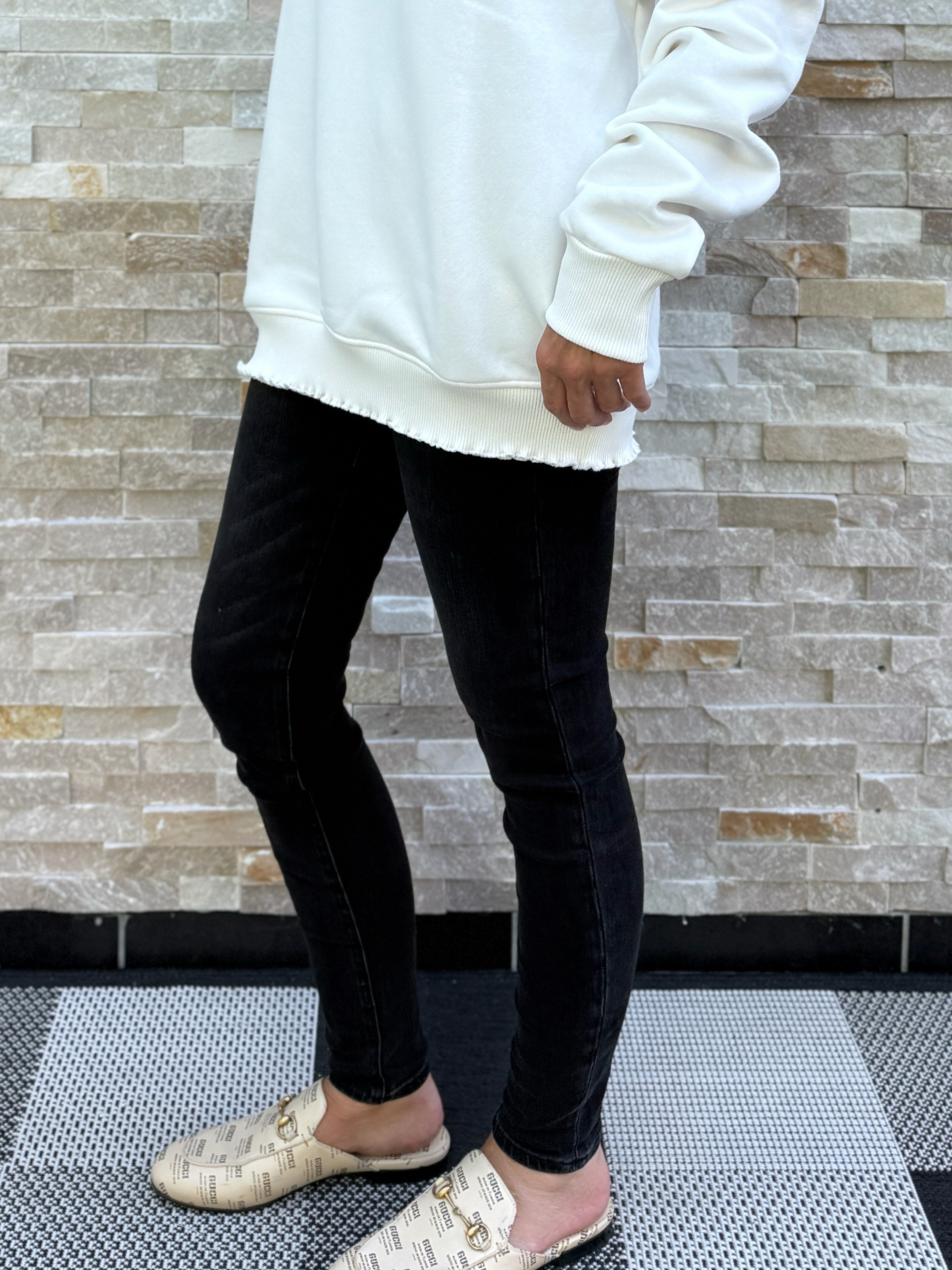 Skinny Jeans MANOU in Black