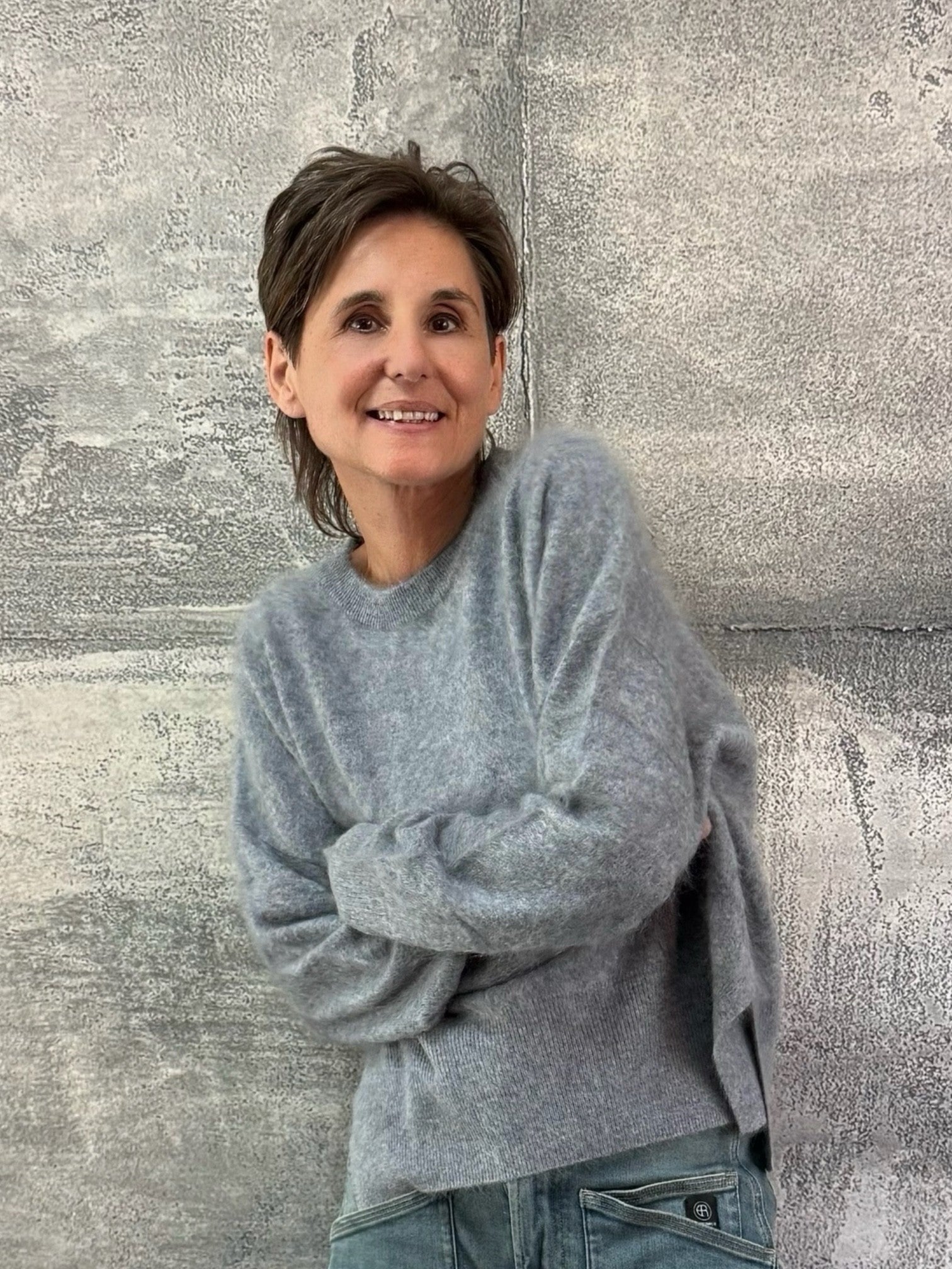 Brushed Cashmere Pullover in FEATHER