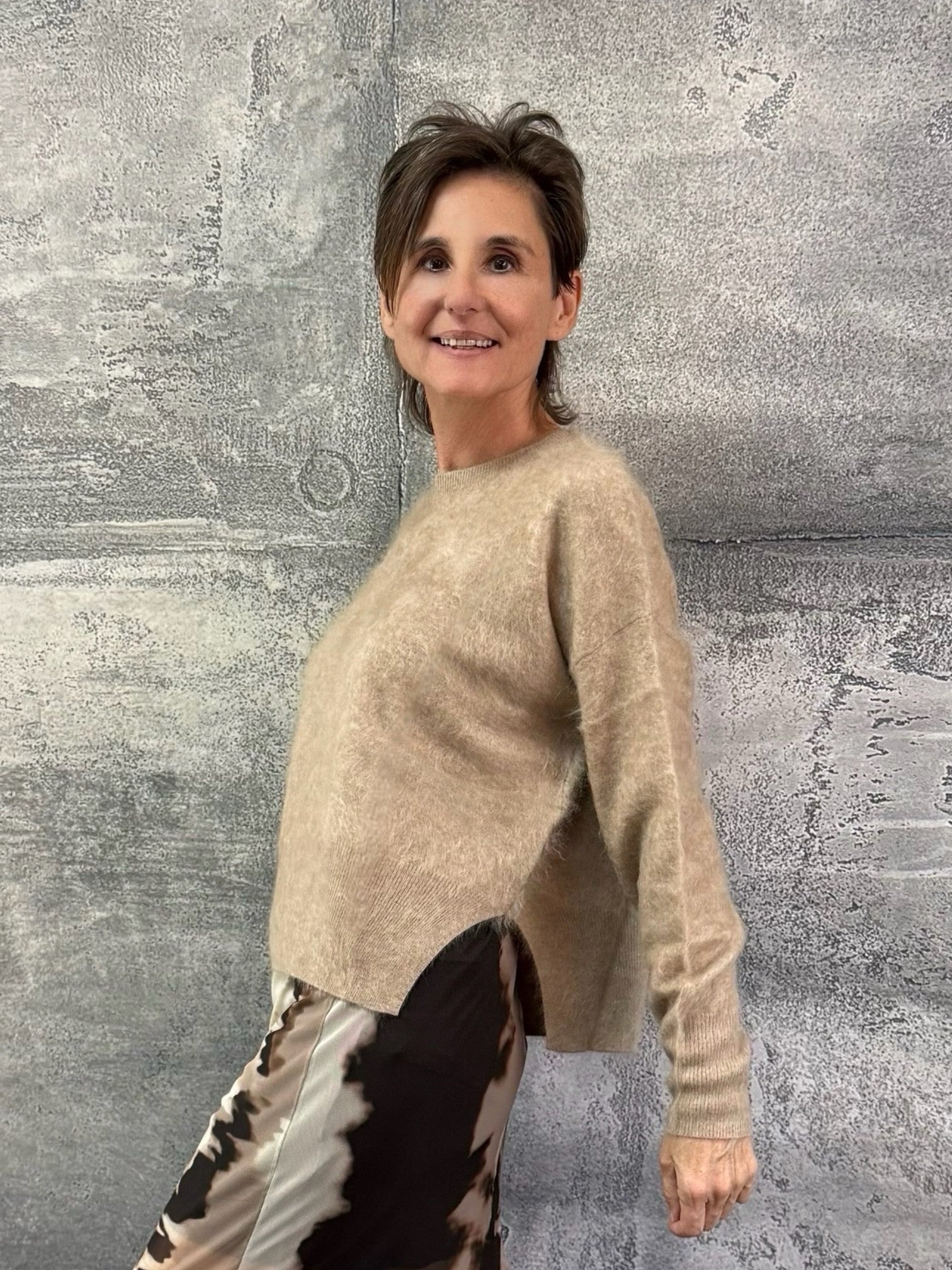 Brushed Cashmere Pullover in AUTUMN