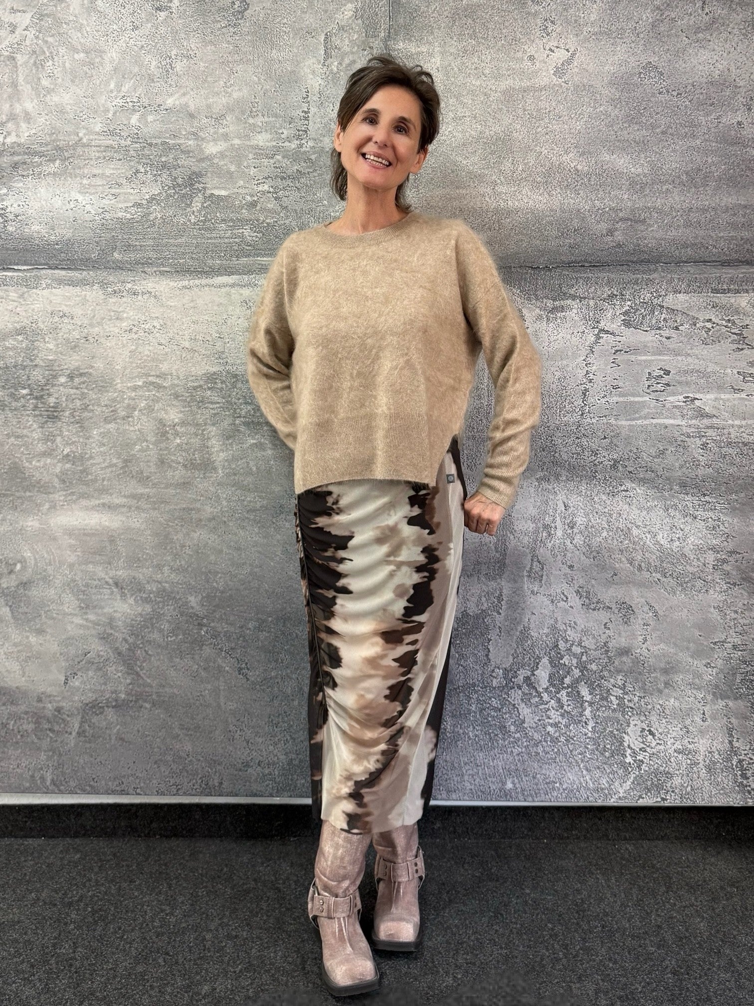 Brushed Cashmere Pullover in AUTUMN