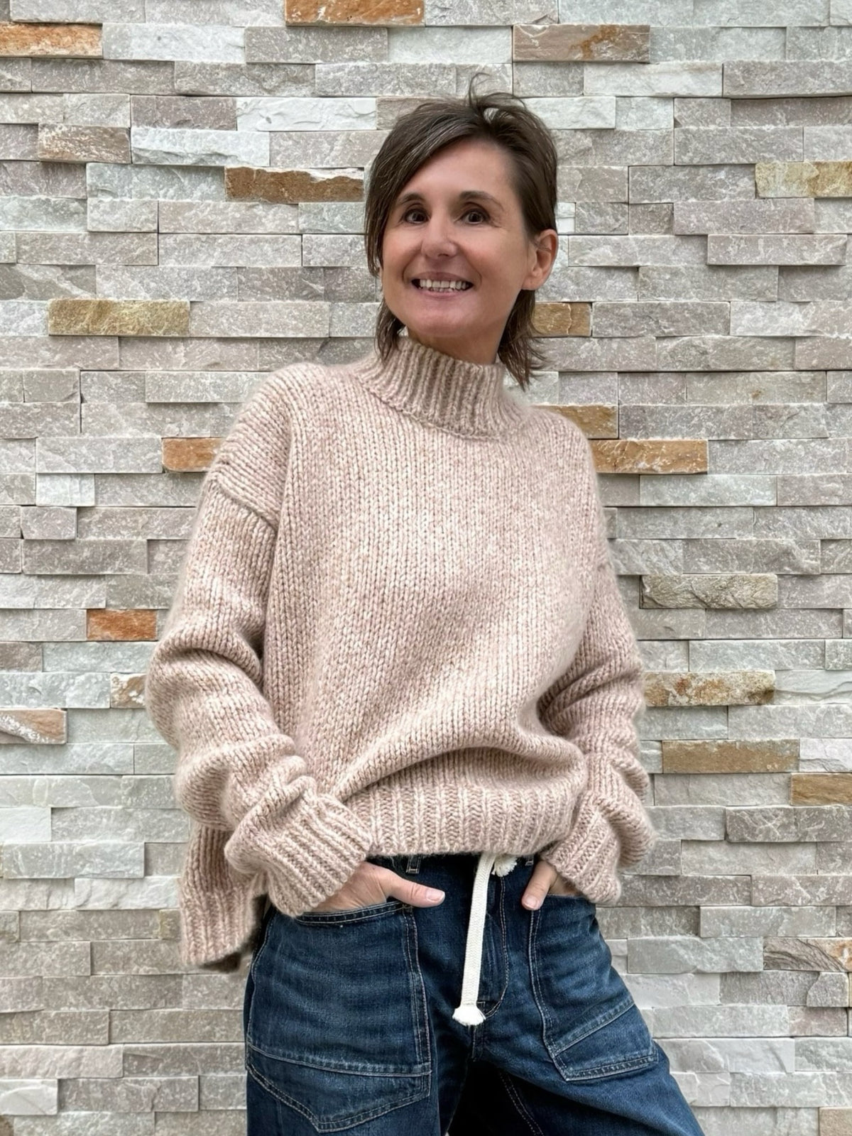 Grobstrich Kaschmir Pullover mit Stehkragen in SIGNAL