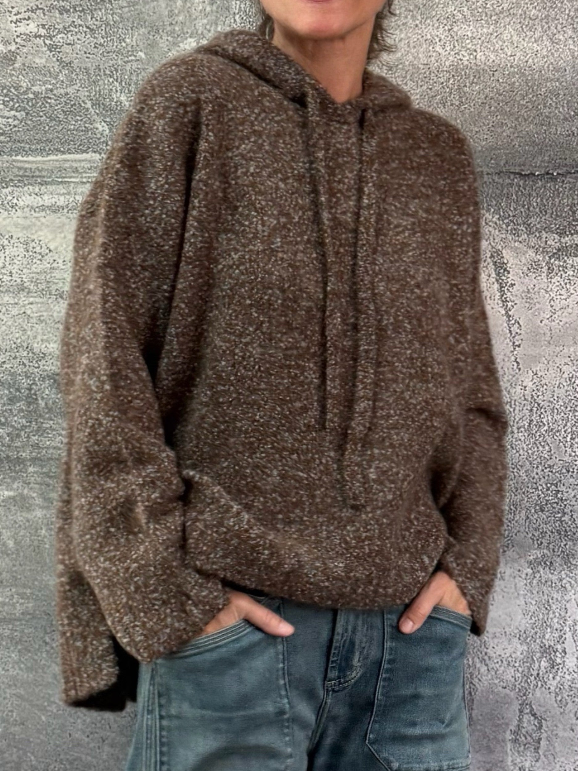 Oversized Cashmere Hoodie in RAVEN