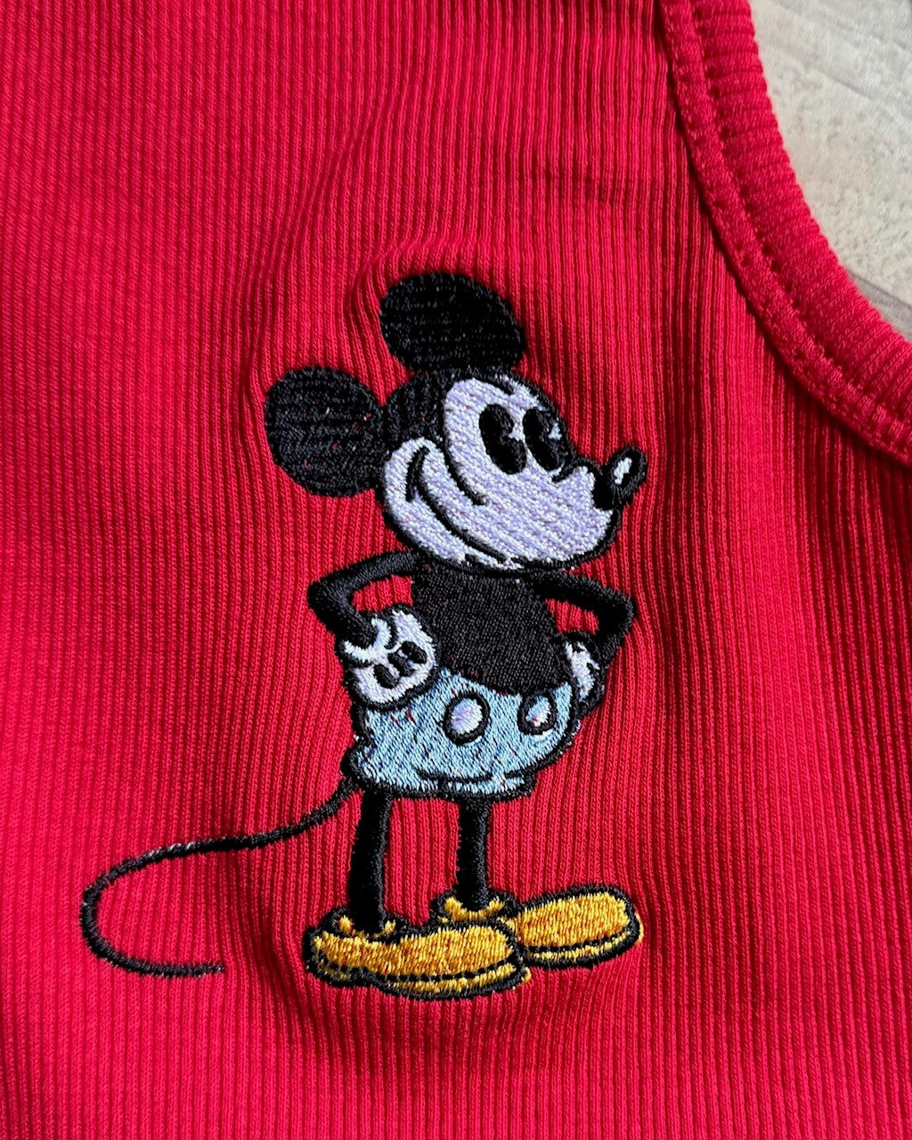 Rippen Tank Top Mouse in Rot