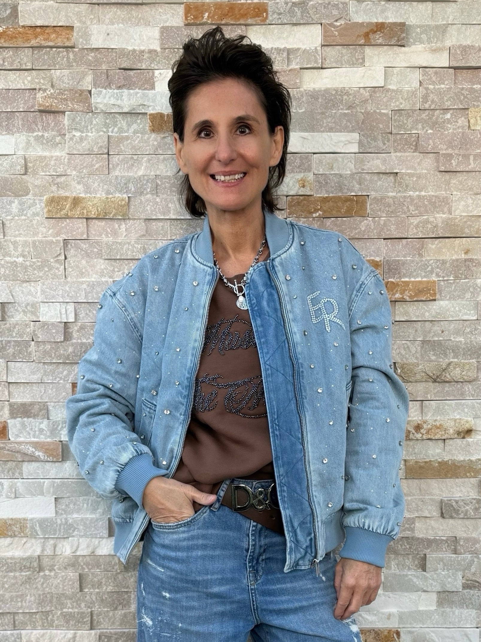 Jeans Blouson mit Strass-Steinen Allover in Hellblau