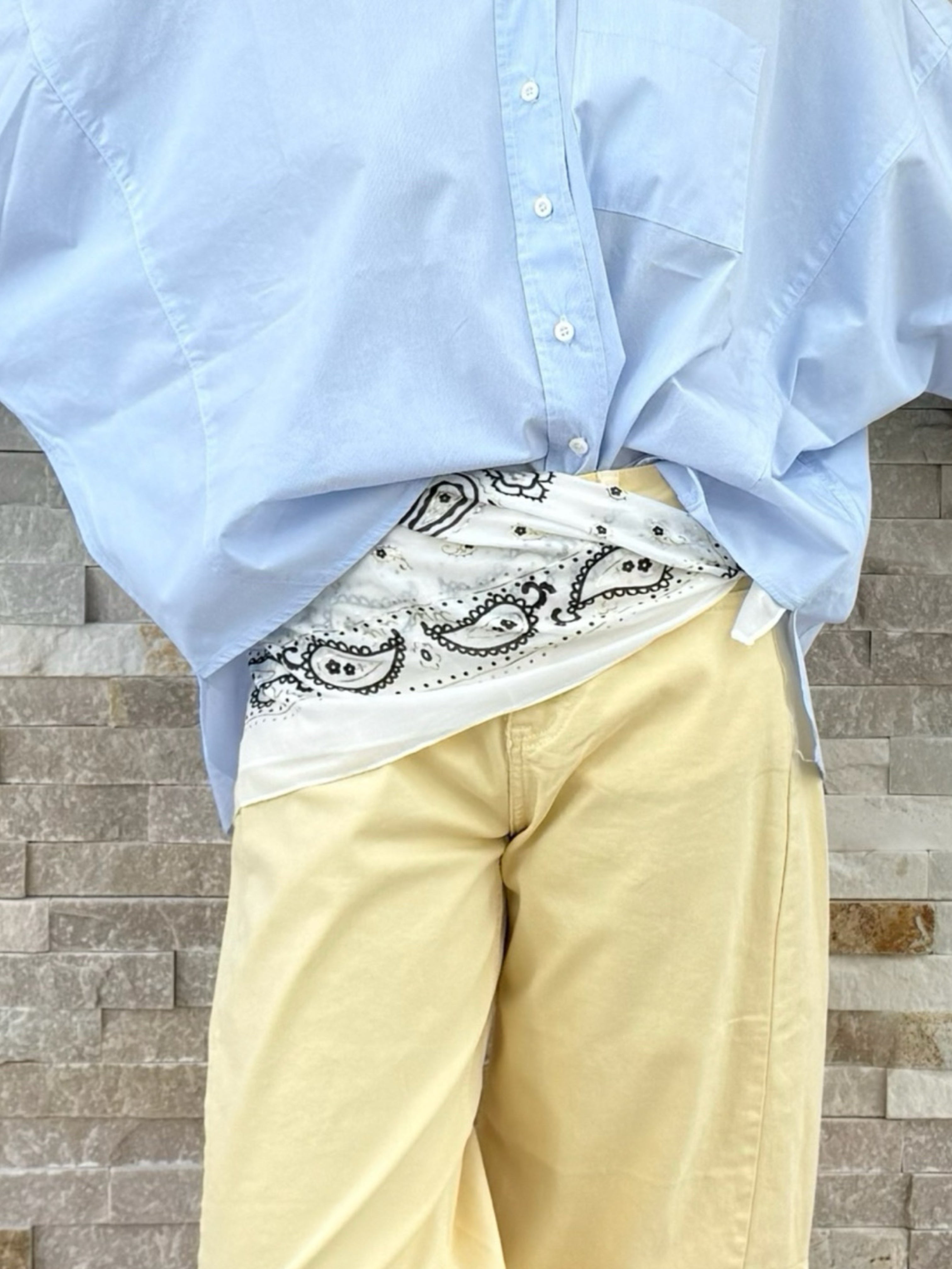 Nickituch Paisley in Offwhite mit Schwarz/Gold