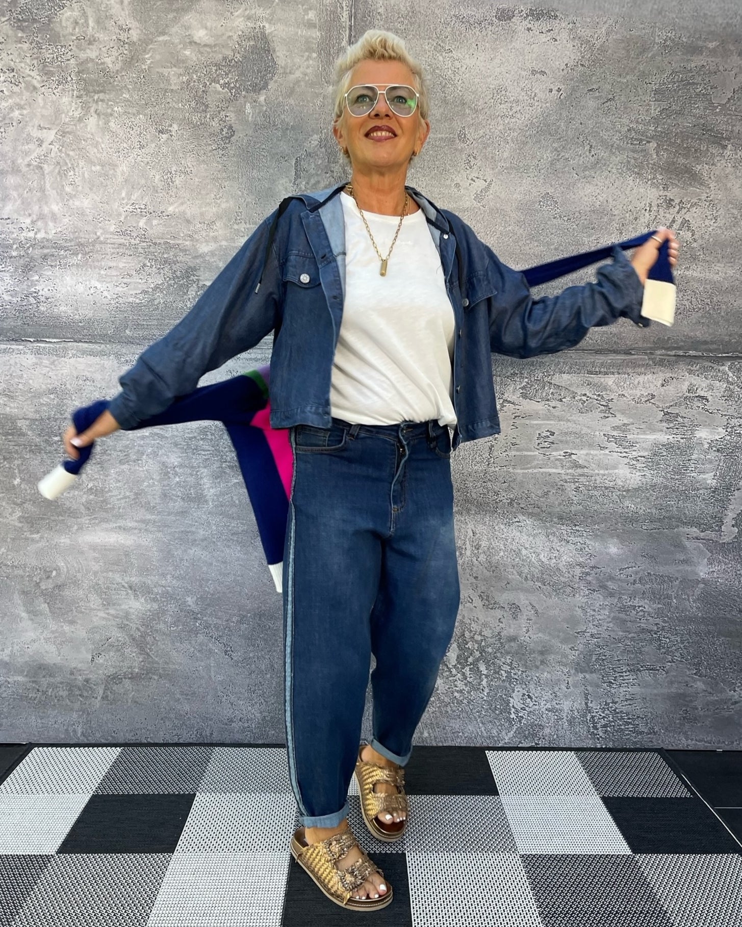 Mom Jeans mit Seitenstreifen Denim Blue