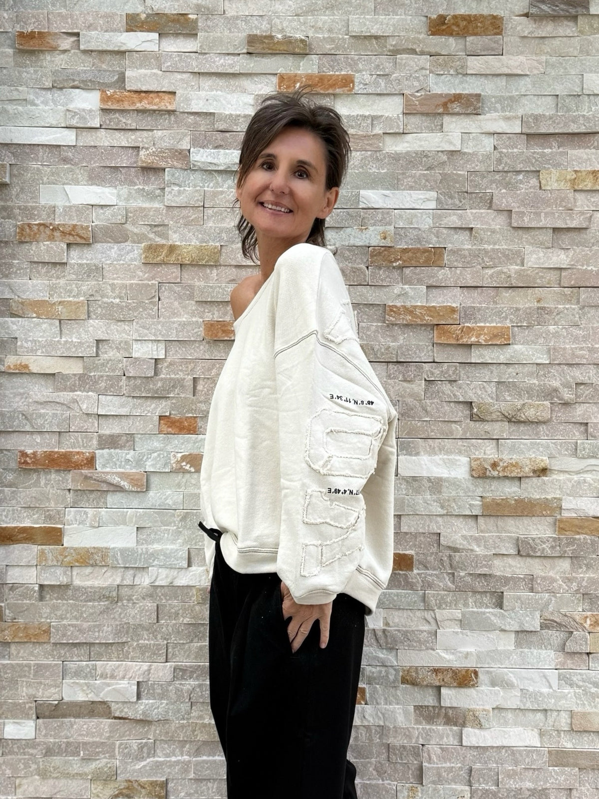 Oversized Sweatshirt SKY VOYAGING in Tofu