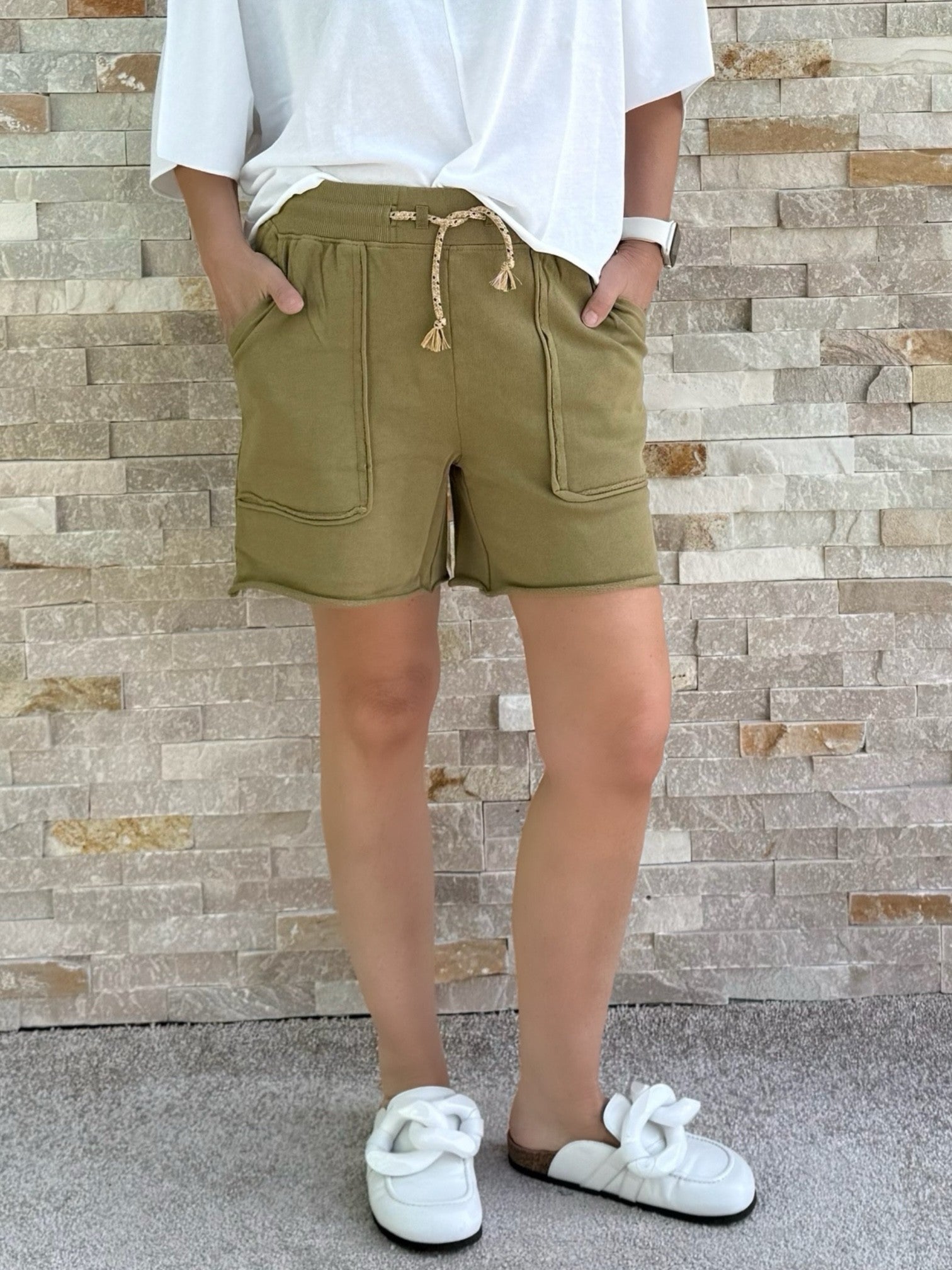 Sweat Short Posie in Matcha Tee