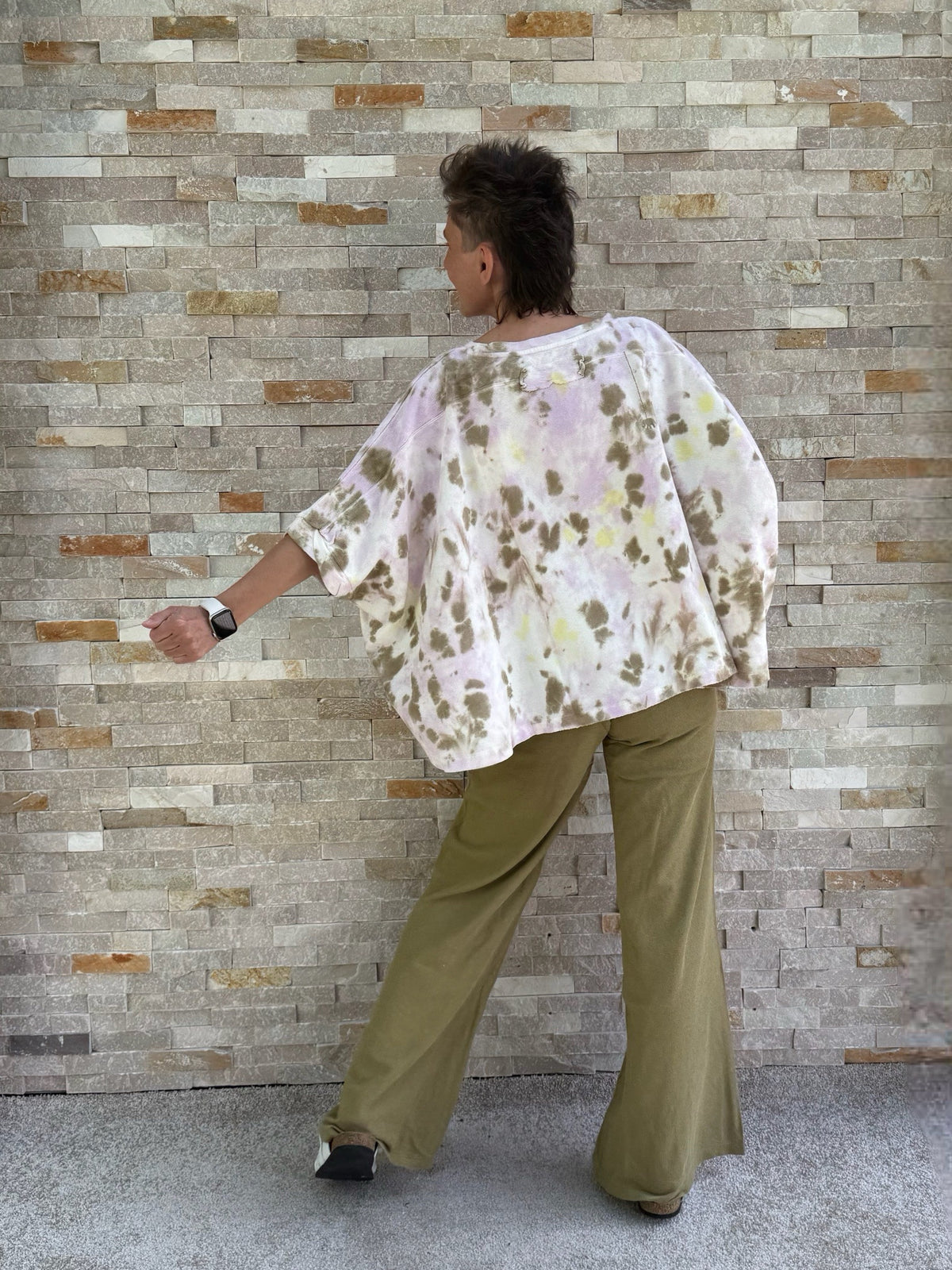 Cropped Sweatshirt Driva Tie & Dye / Batik in Rosa-Olive