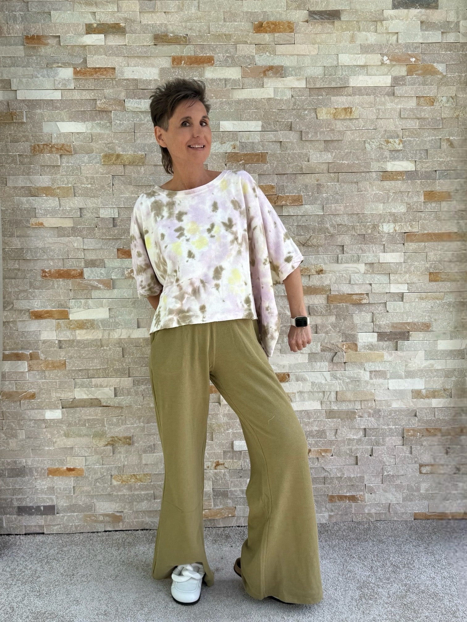 Cropped Sweatshirt Driva Tie & Dye / Batik in Rosa-Olive