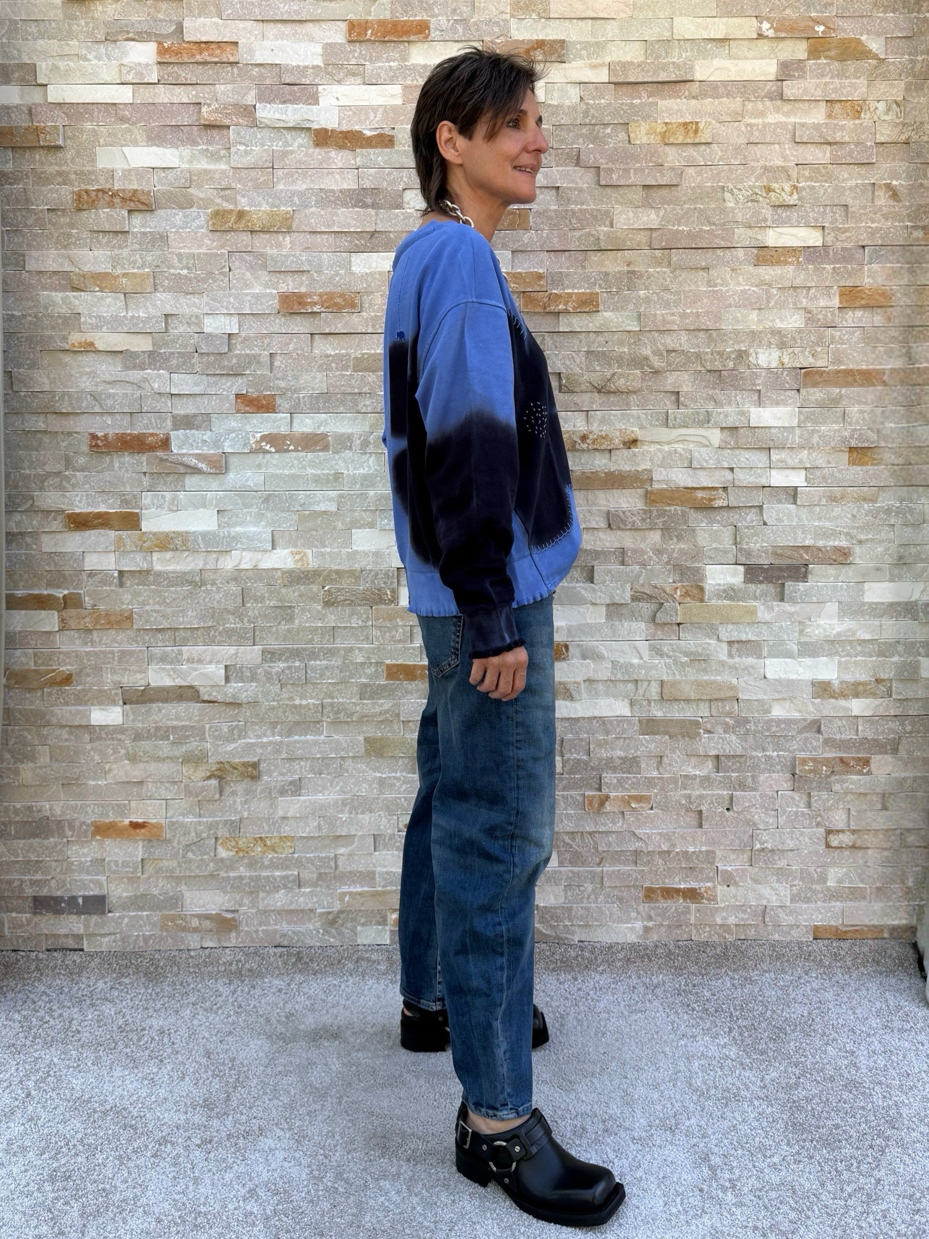 Sweatshirt ROSE mit großen Blumen Amparo Blue