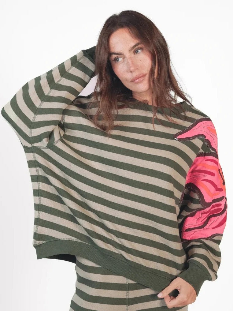 Oversized Sweatshirt HONI mit Streifen und Applikation