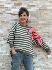 Oversized Sweatshirt HONI mit Streifen und Applikation